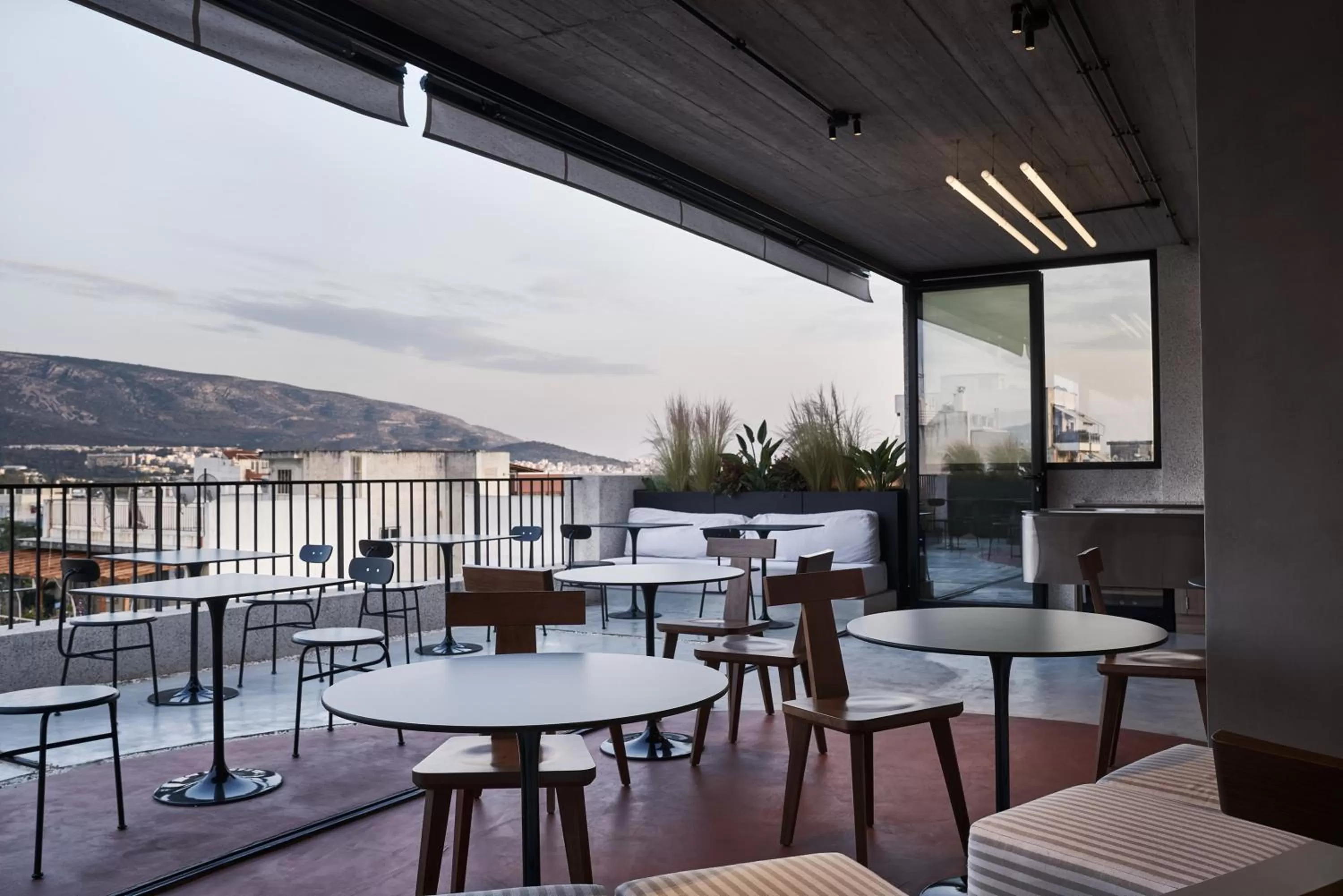 Restaurant/places to eat in The Newel Psychiko