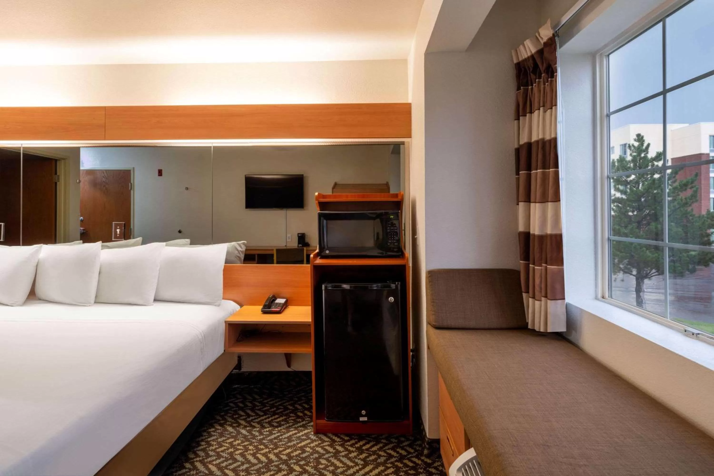 Photo of the whole room, Bed in Microtel Inn & Suites by Wyndham Salt Lake City Airport