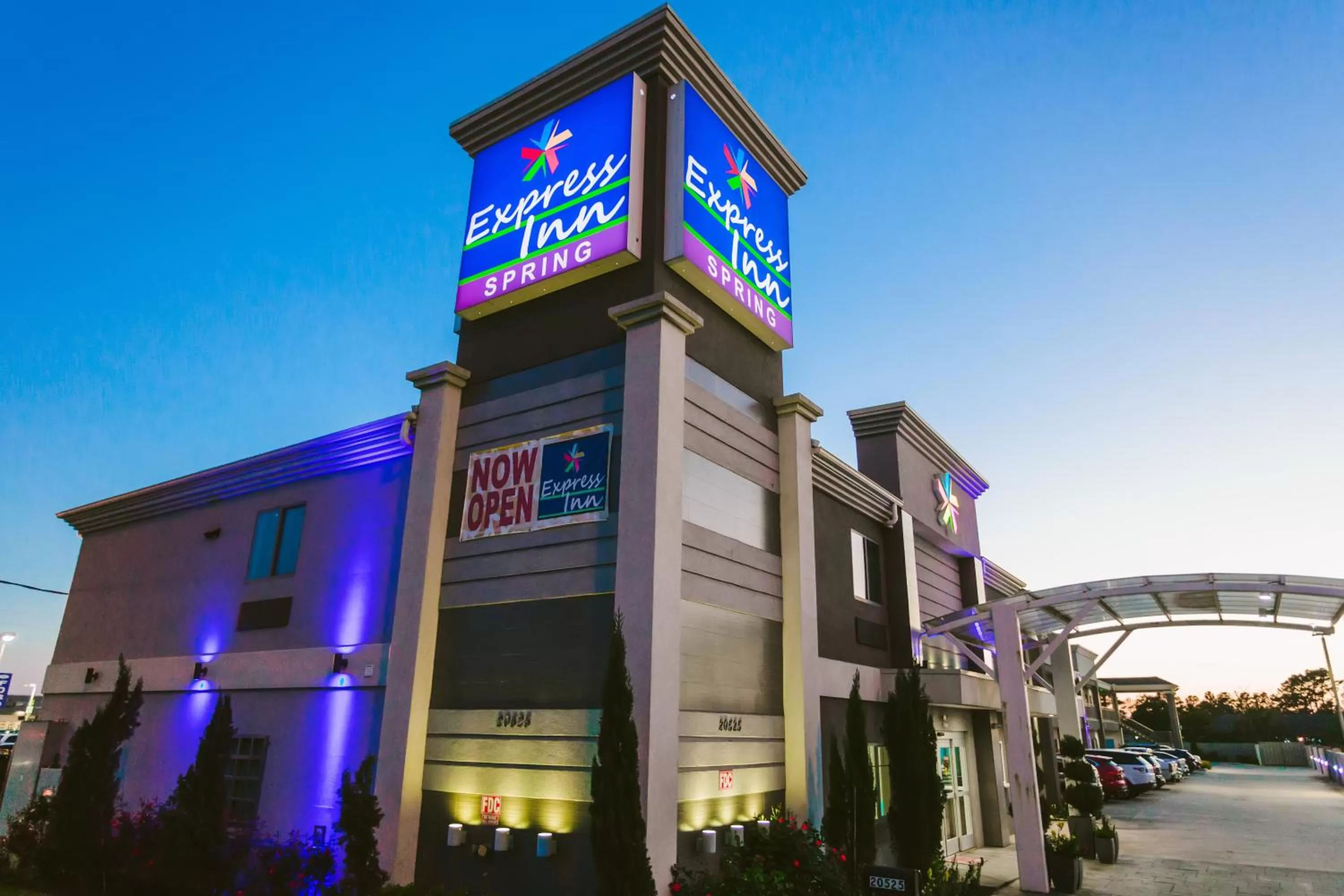 Property building in Express Inn - Spring