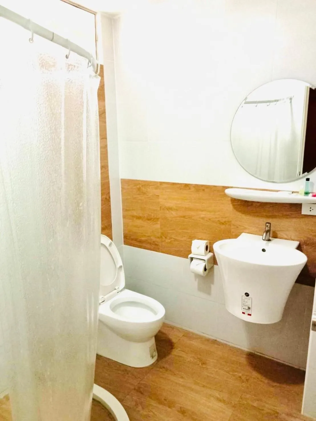 Bathroom in Garden Home Kata