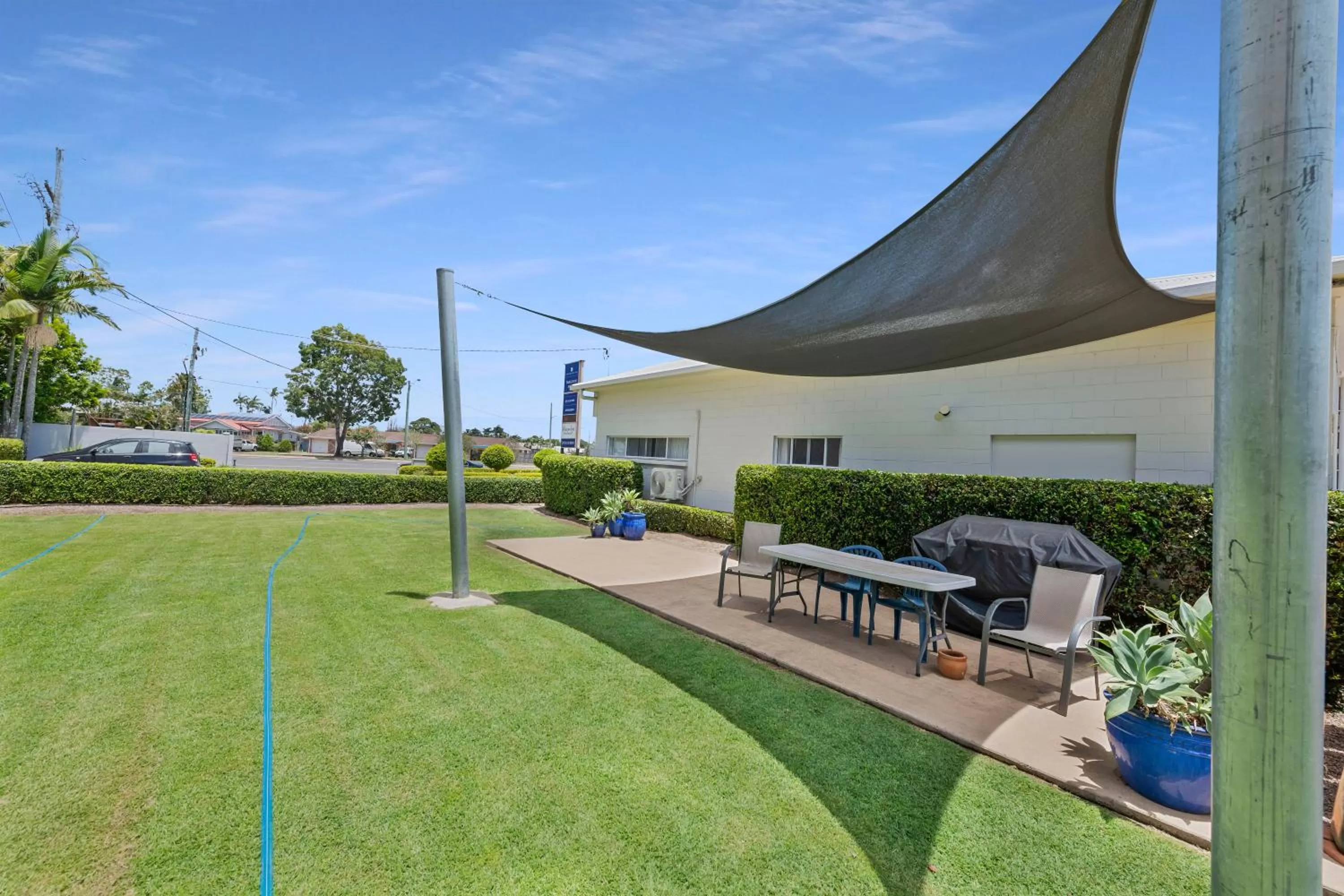 BBQ facilities in Takalvan Motel