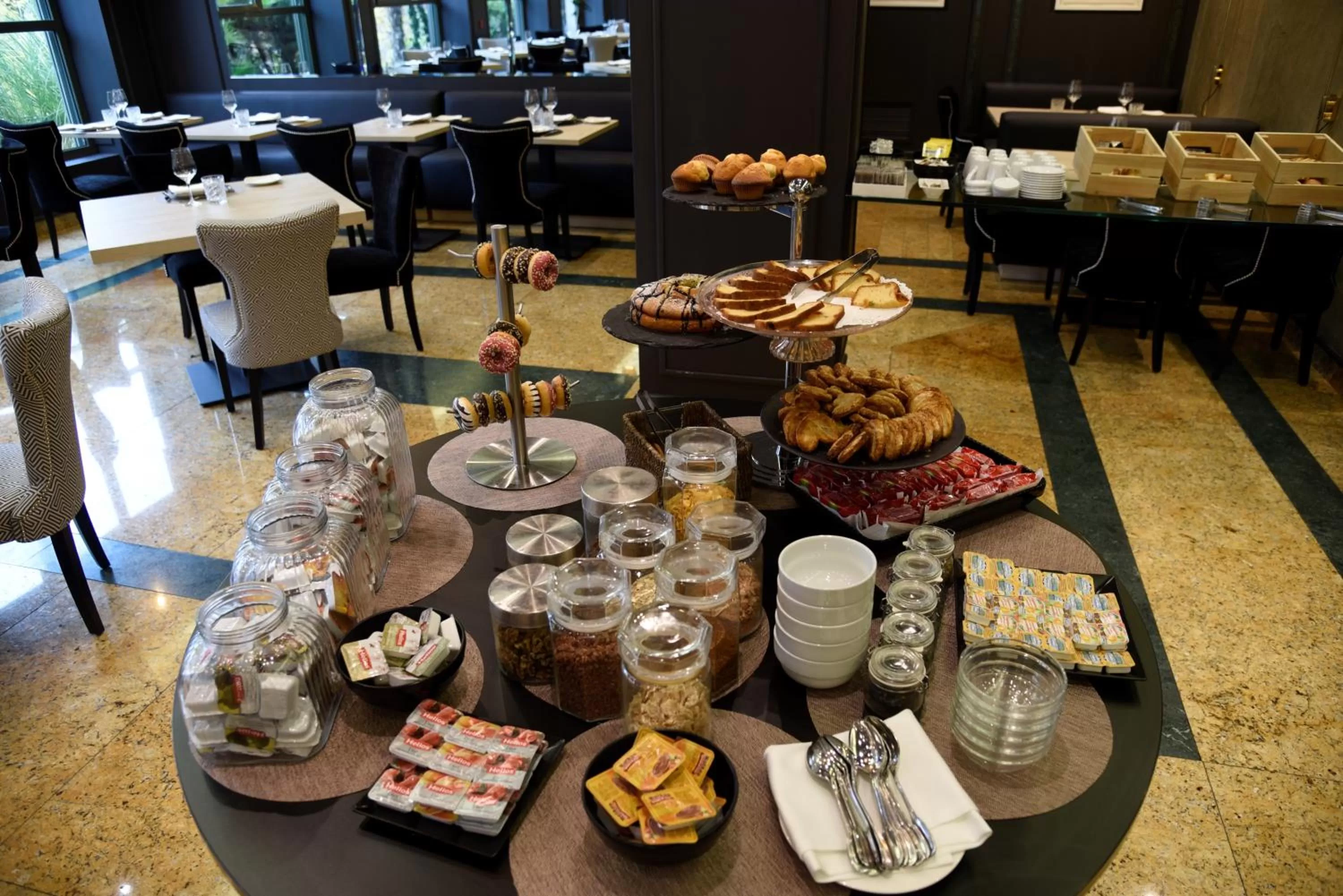 Breakfast in Hotel Olid