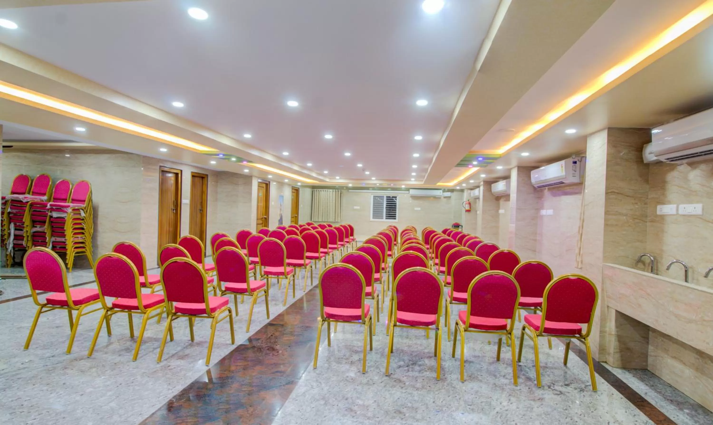 Meeting/conference room in Treebo Sls Grand