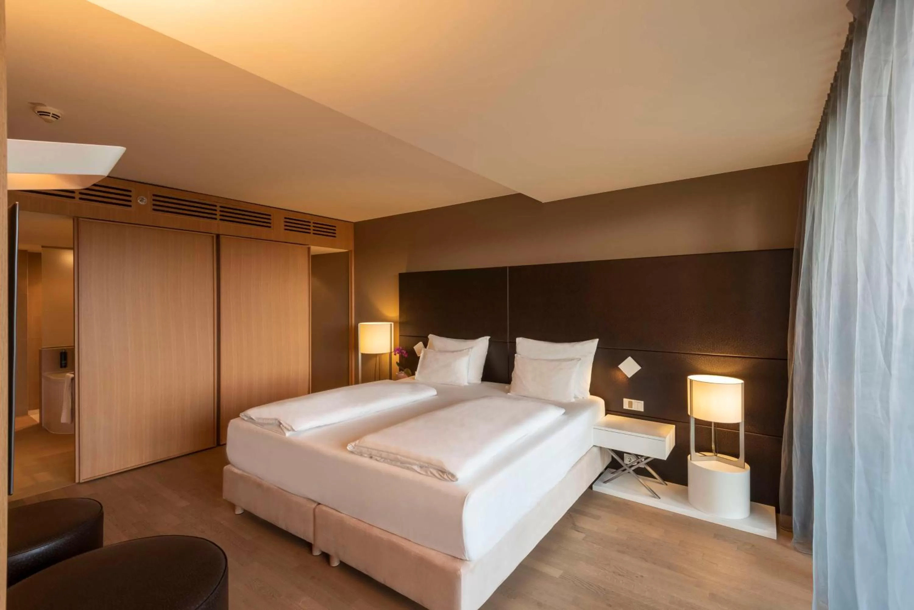 Bed in Doubletree by Hilton Vienna Schonbrunn
