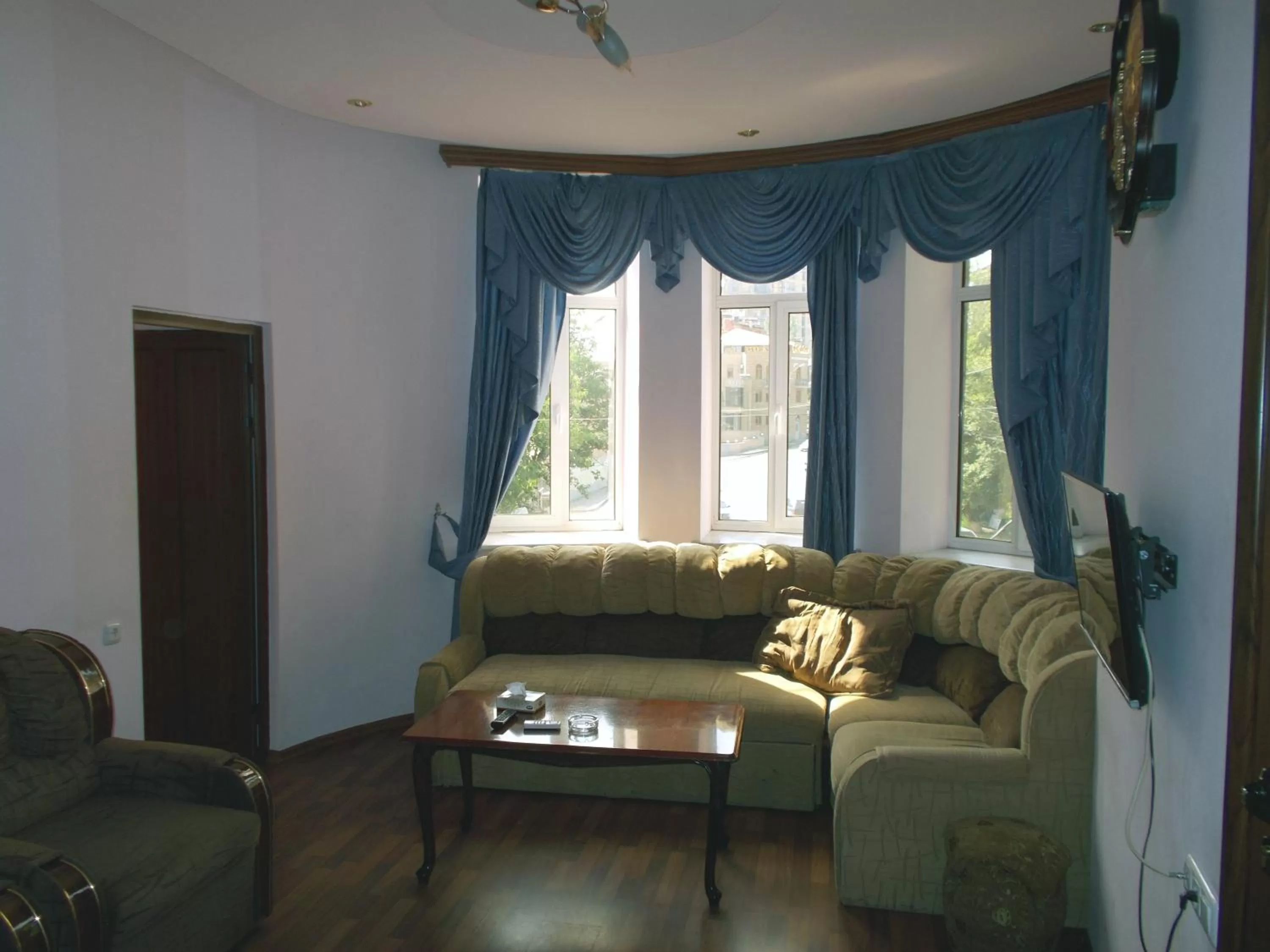 Living room, Seating Area in Manand Hotel
