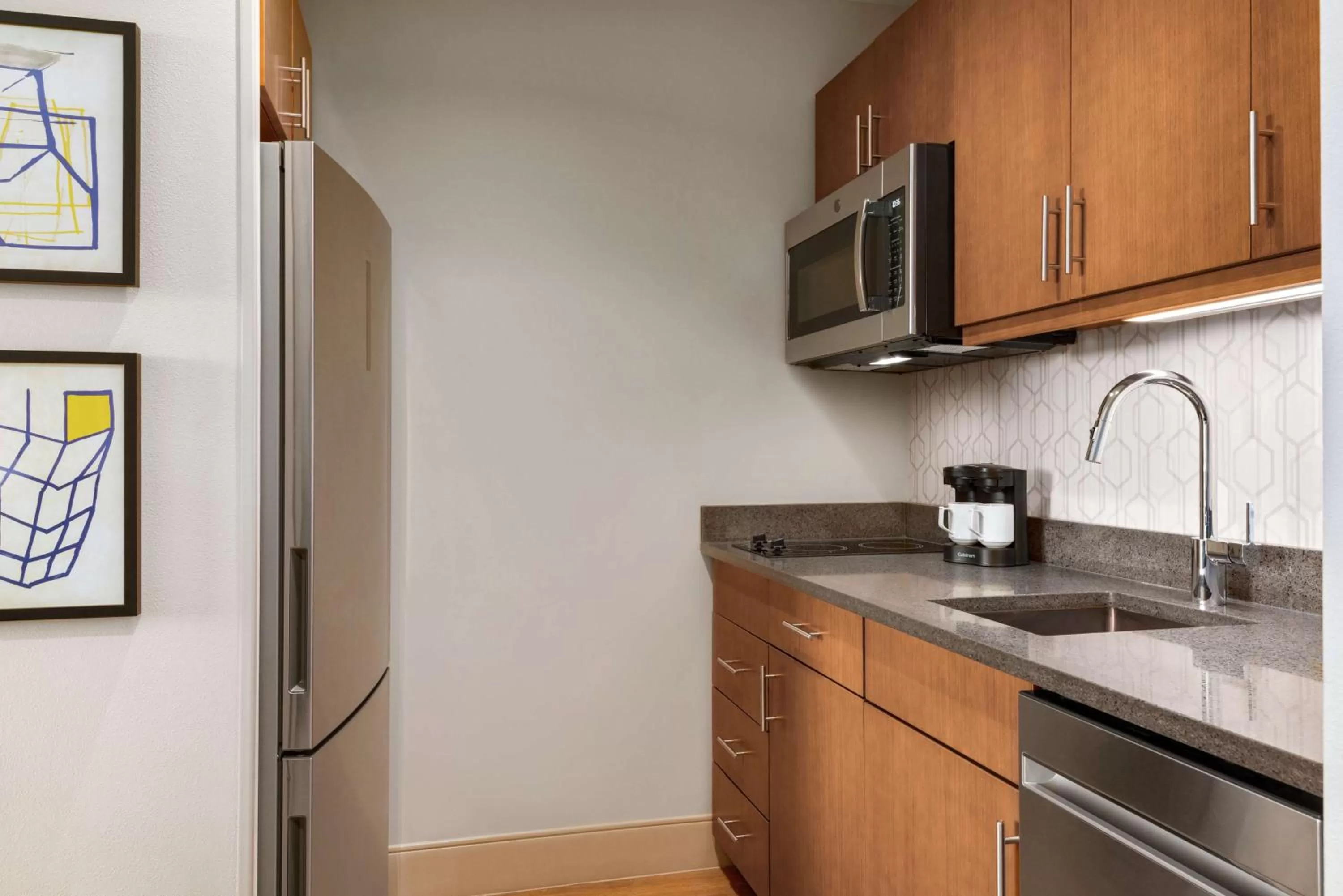 Kitchen or kitchenette in Homewood Suites By Hilton Wilmington Downtown