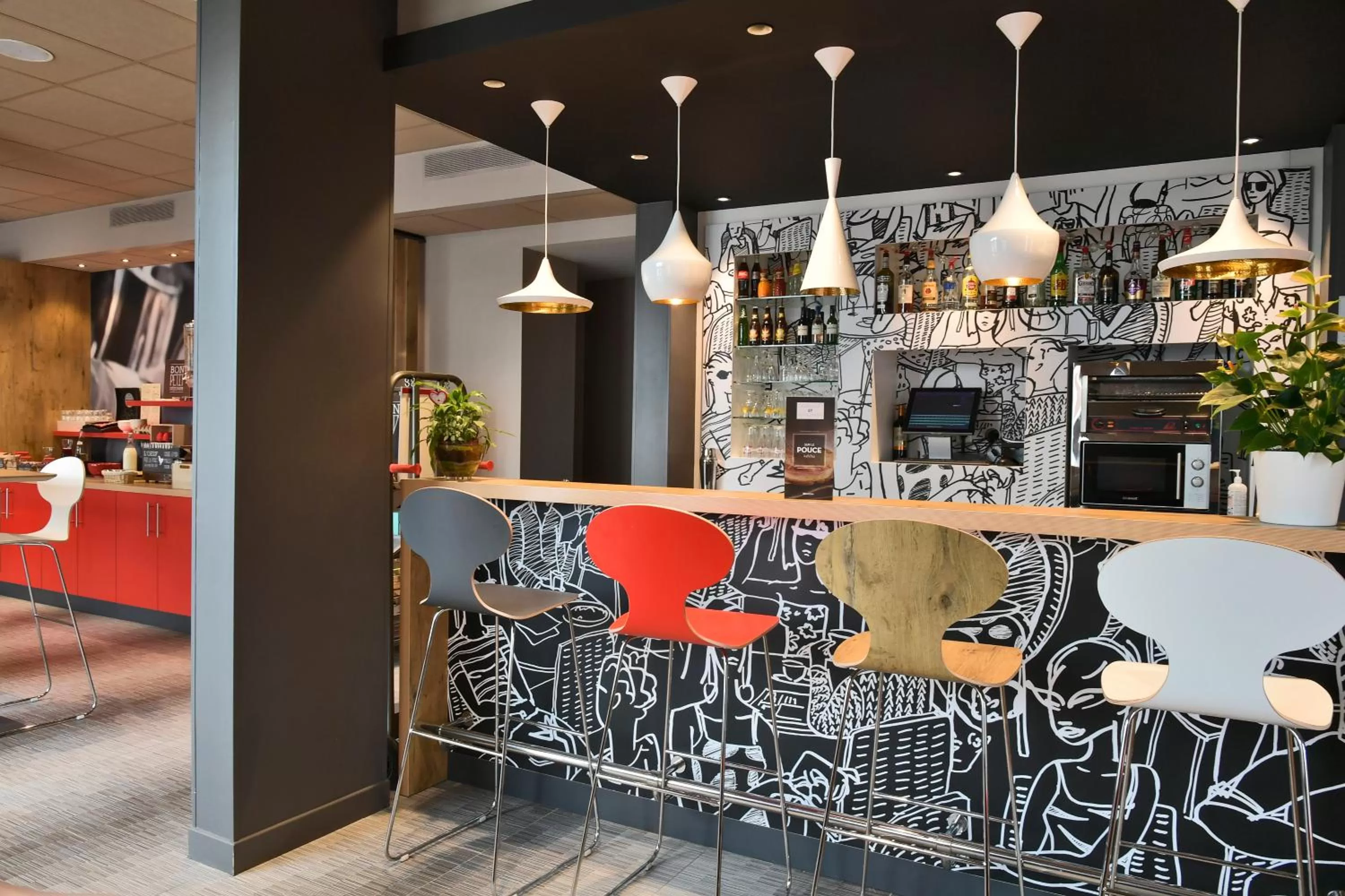 Food and drinks in ibis Saint Quentin Basilique