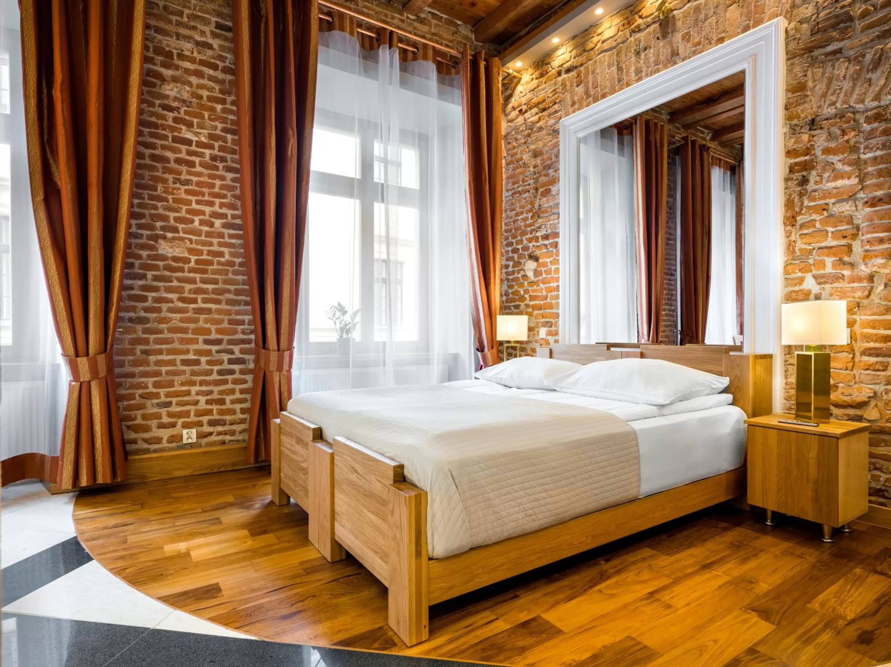 Bed in Aparthotel Stare Miasto