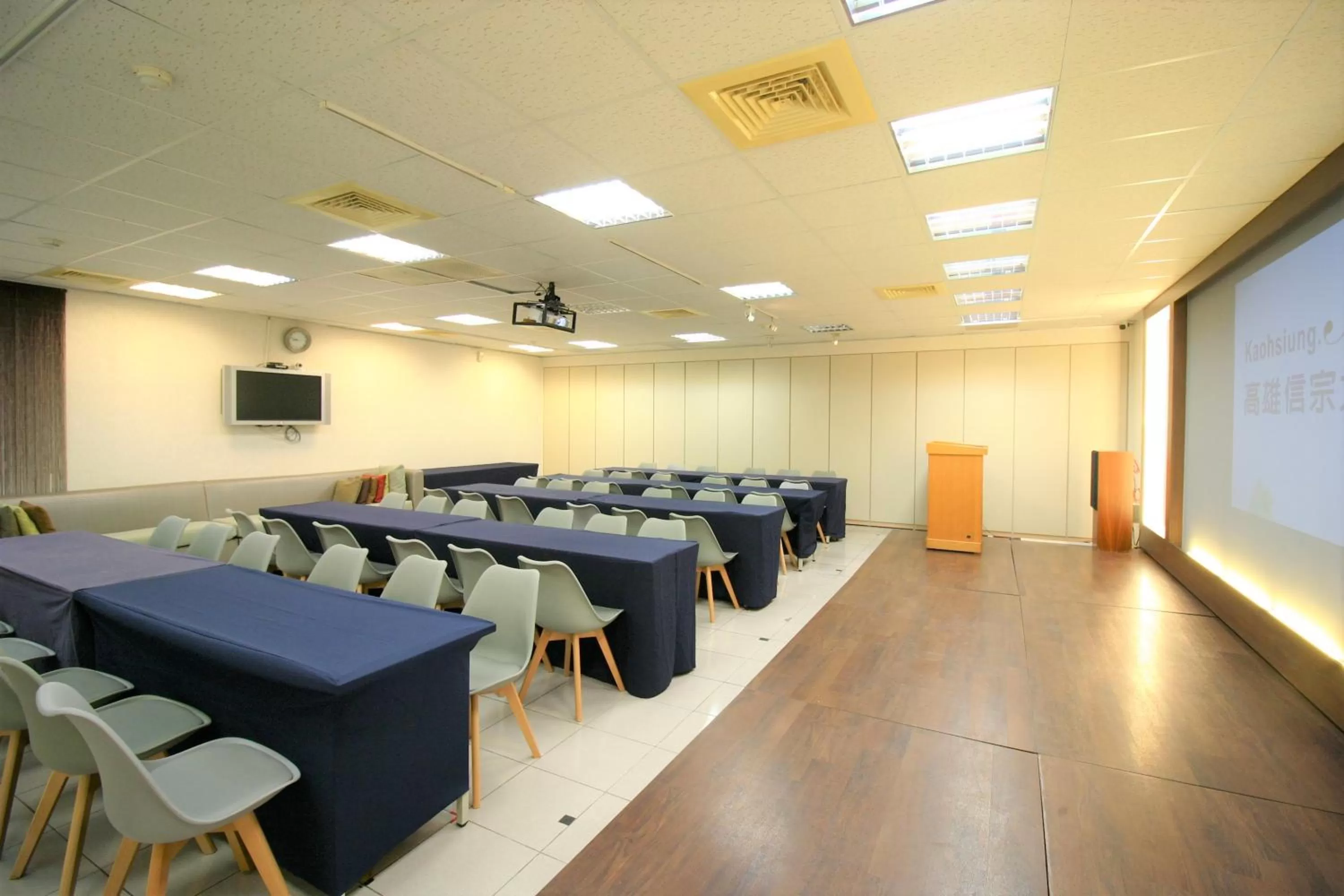 Area and facilities in Kaohsiung Ahotel