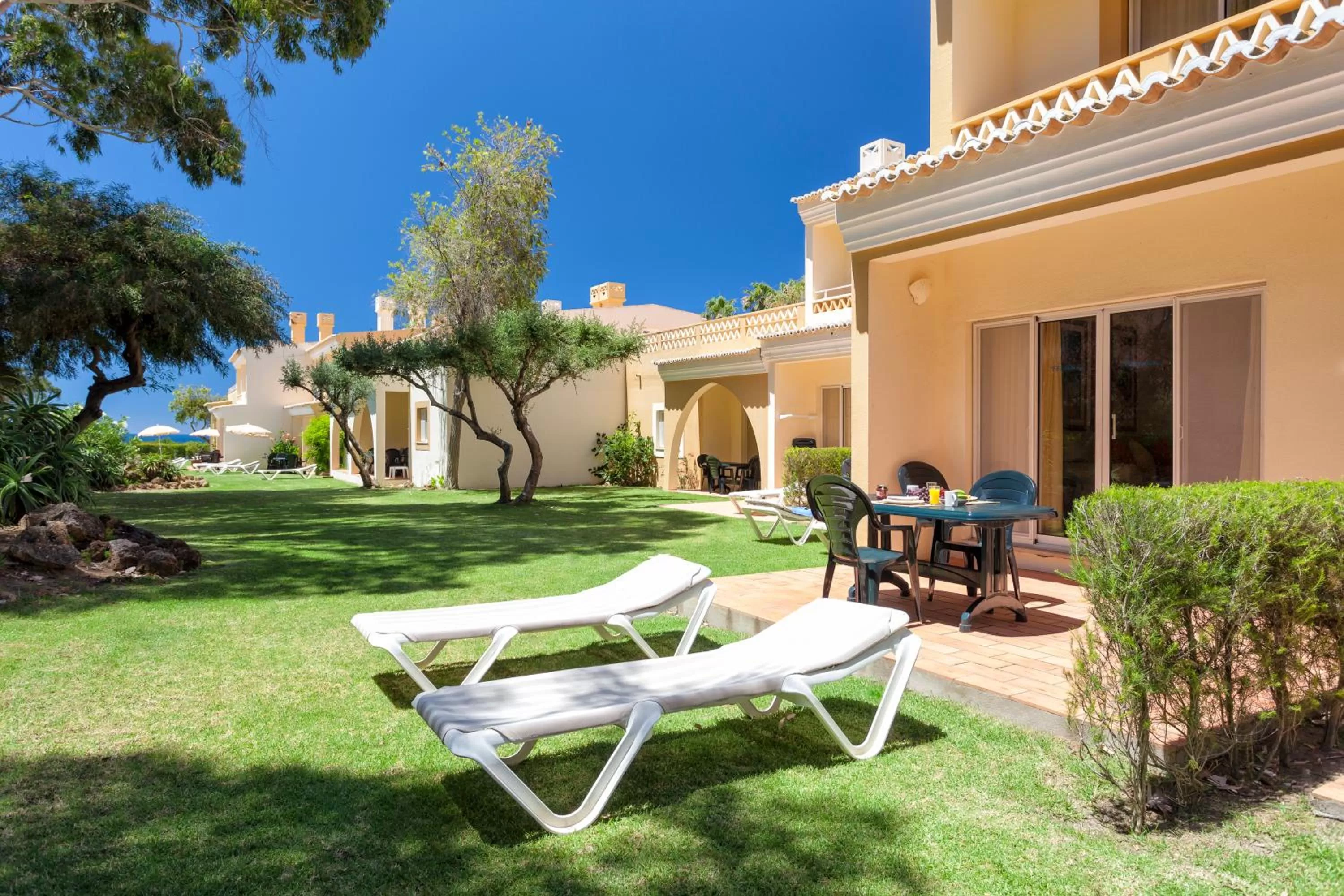 Patio in Pestana Palm Gardens