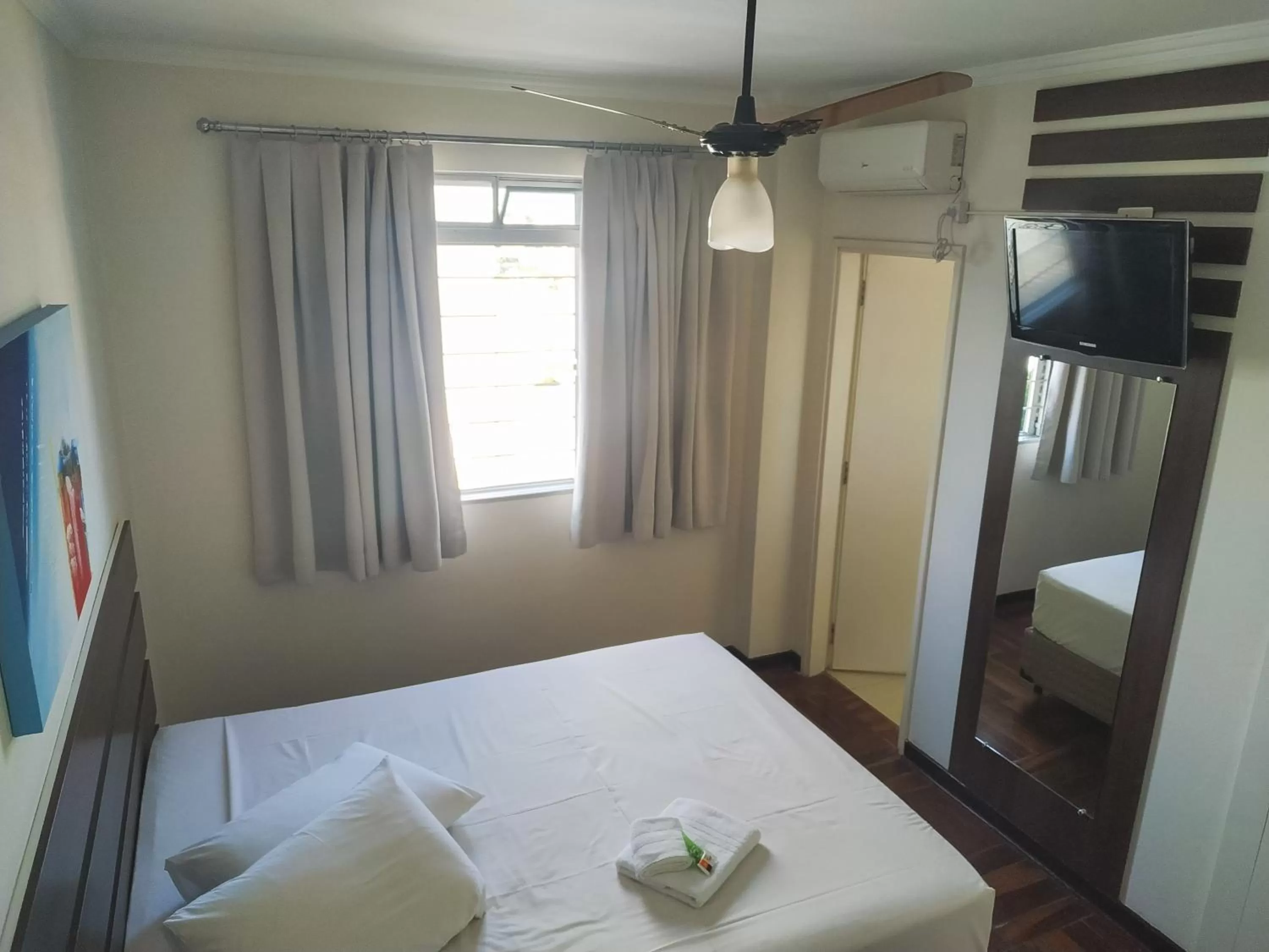 Photo of the whole room, Bed in Libero Hotel