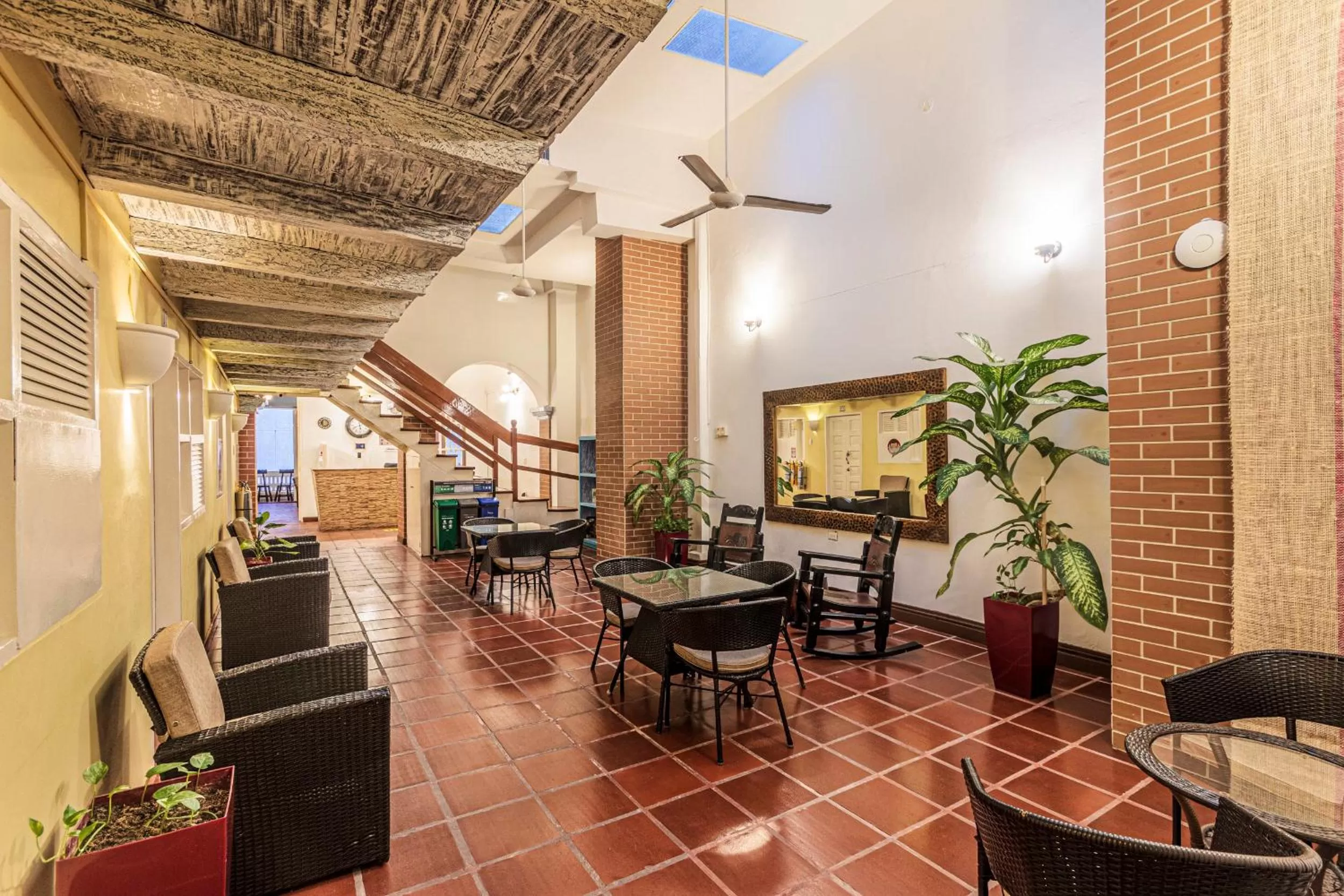 Property building, Restaurant/Places to Eat in Hotel El Viajero Centro