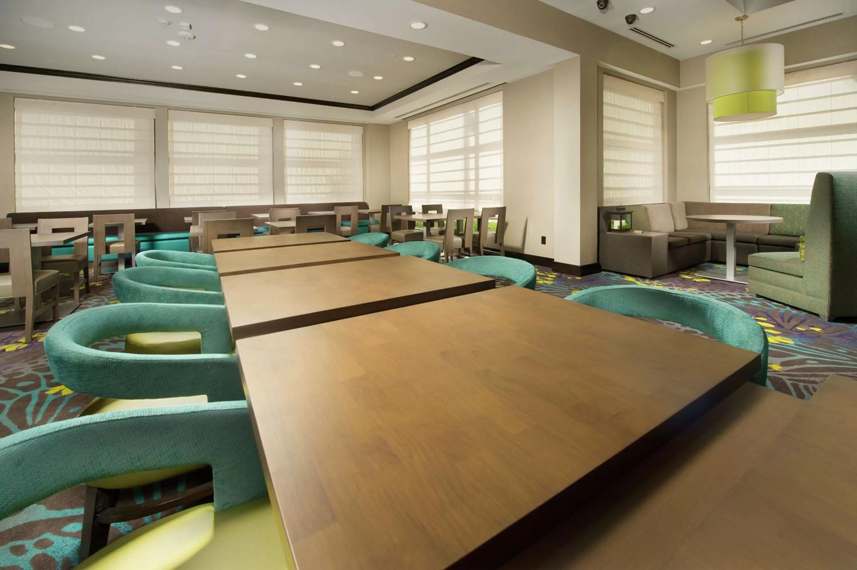 Restaurant/places to eat in Hilton Garden Inn College Station