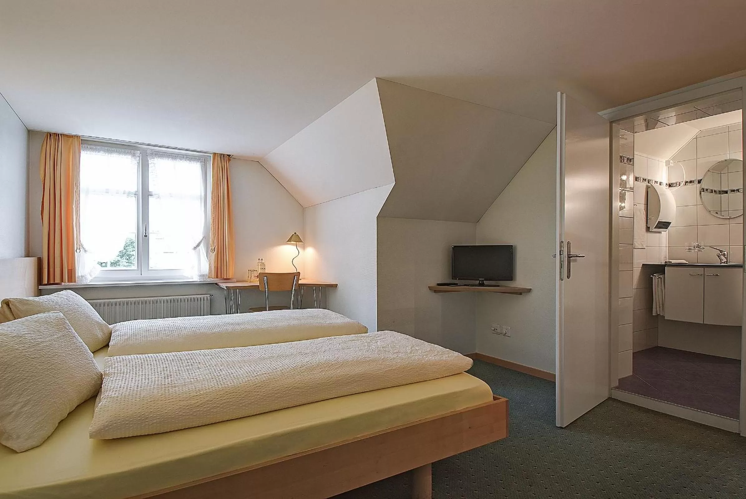 Bed, Room Photo in Gasthof Eisenbahn