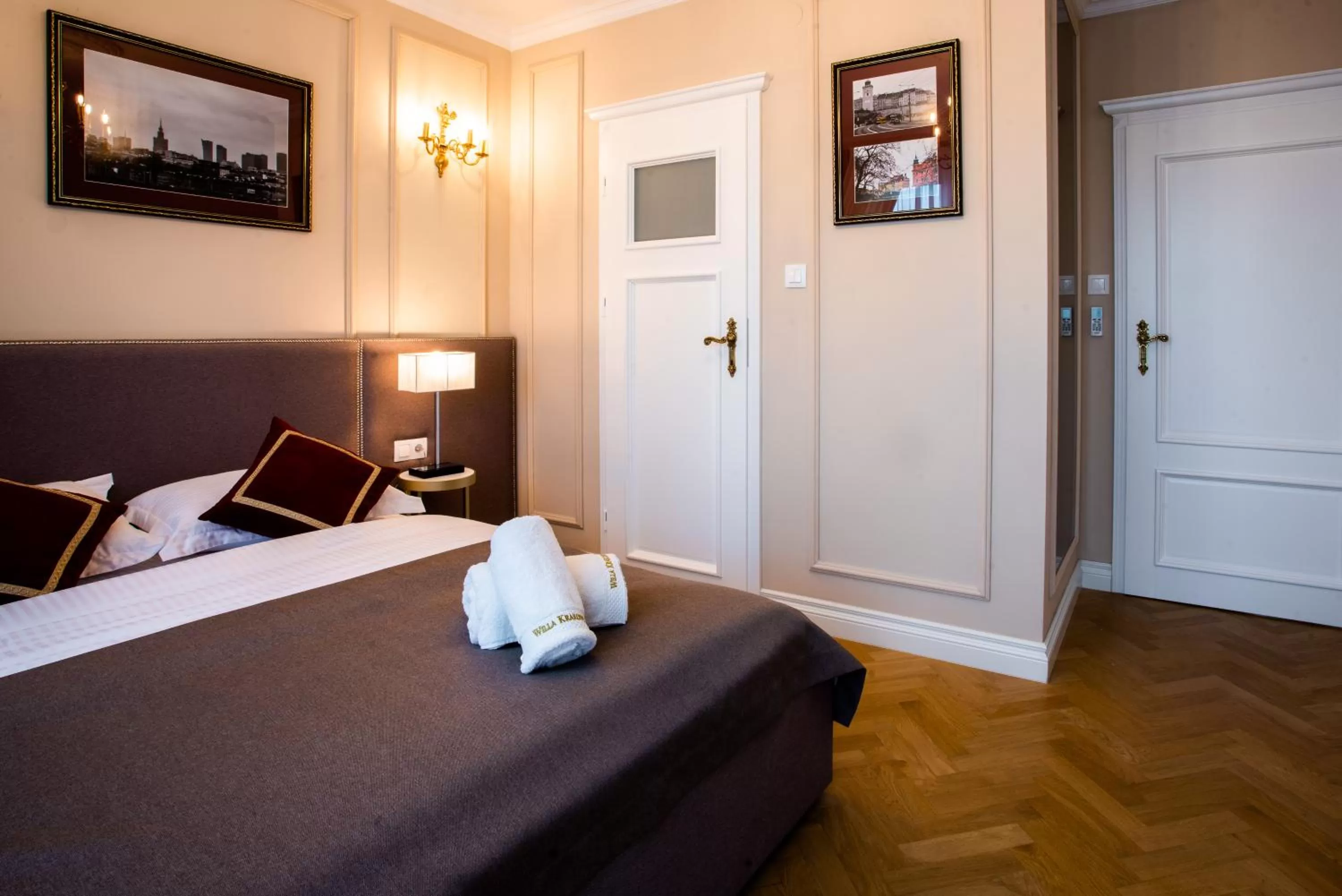 Property building, Bed in Willa Krakowska