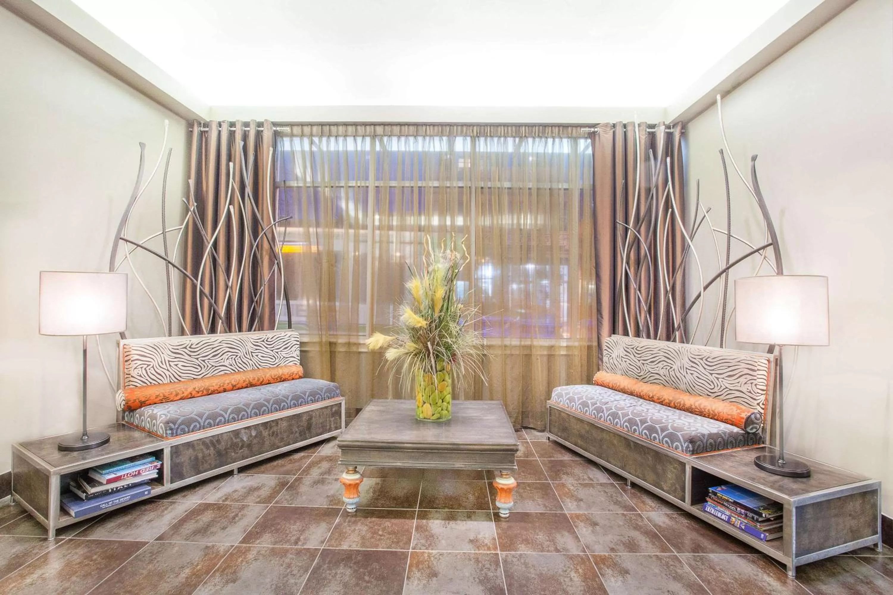 Lobby or reception in Howard Johnson by Wyndham Atlantic City