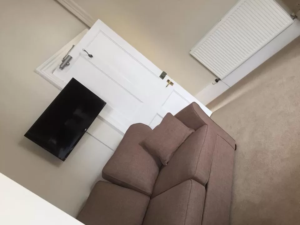 TV and multimedia in Dryburgh Arms Pub with Rooms