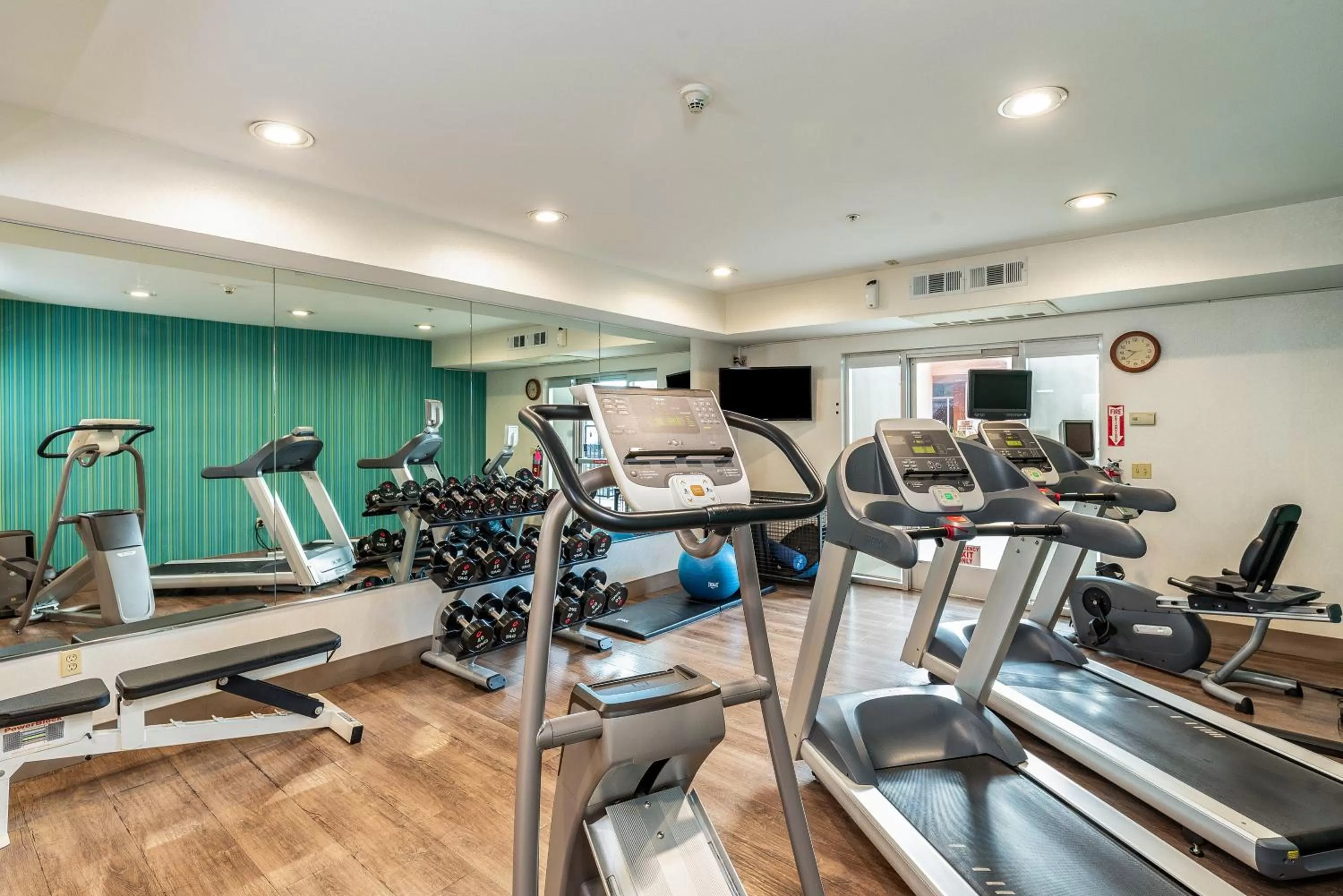 Fitness centre/facilities in Holiday Inn Express Fremont - Milpitas Central by IHG