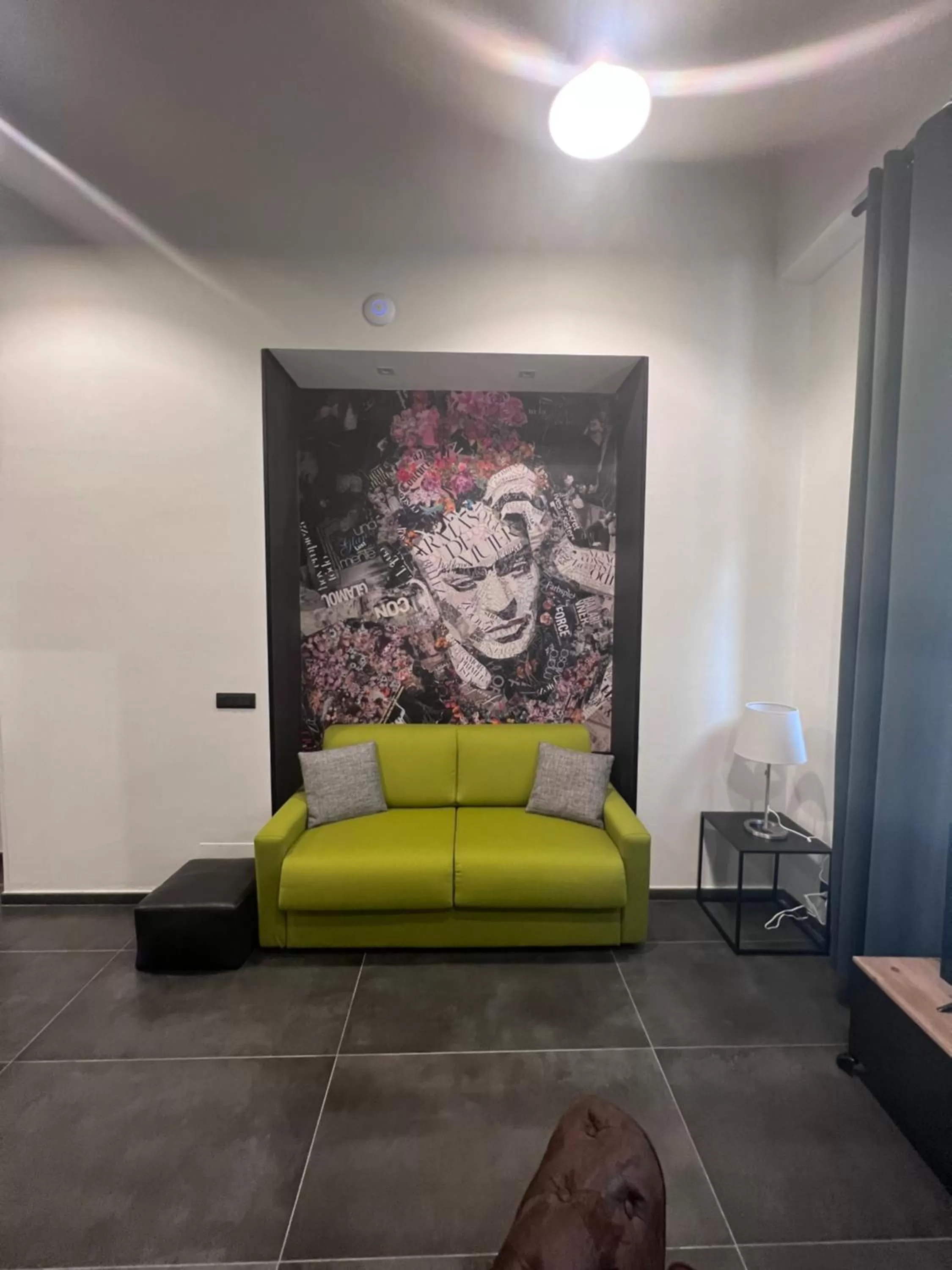 Photo of the whole room in Residence Star