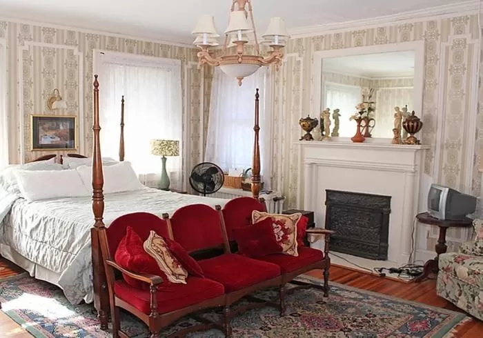 Bed in Port City Guest House