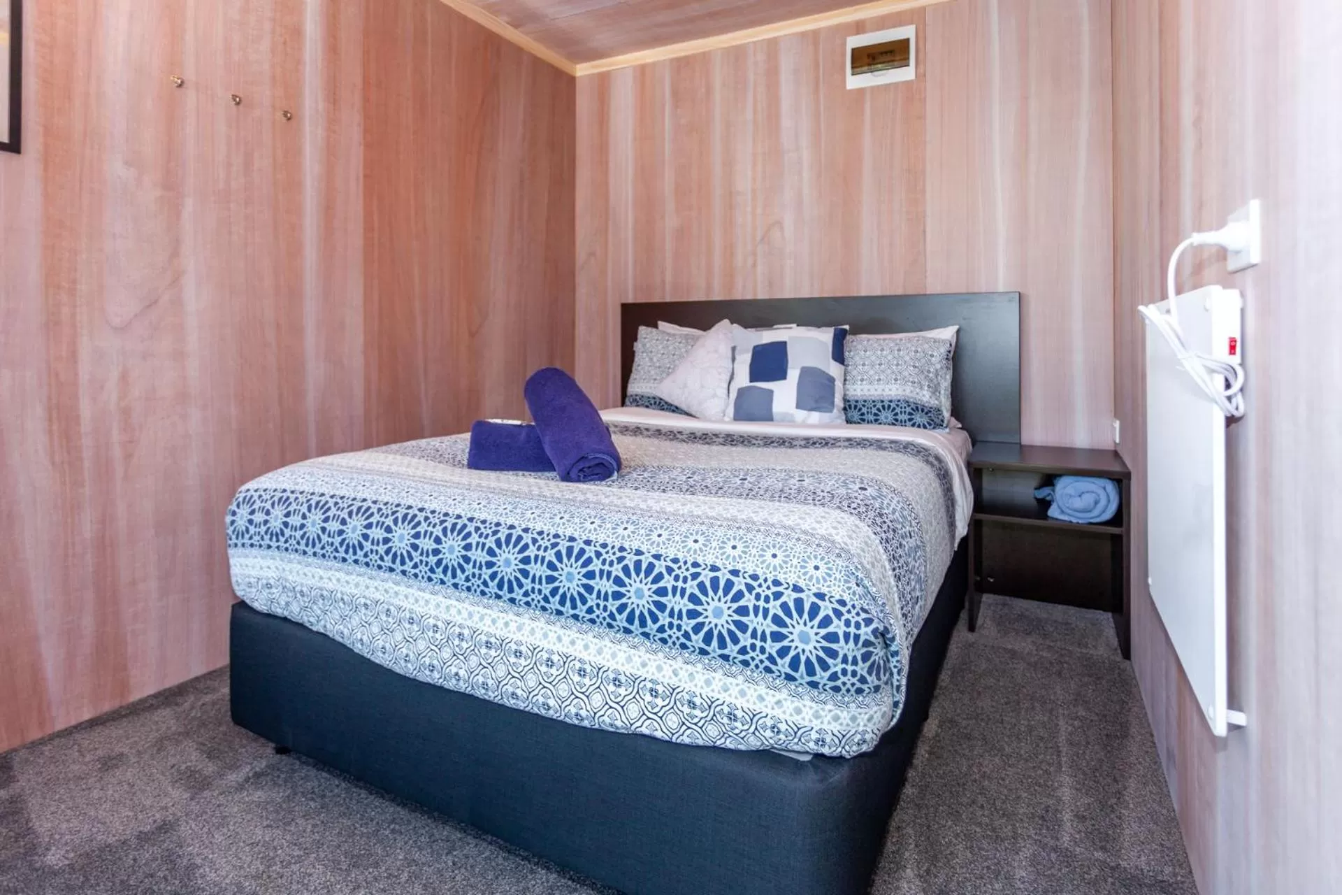 Bed in Tidewater Motel & Tourist Park