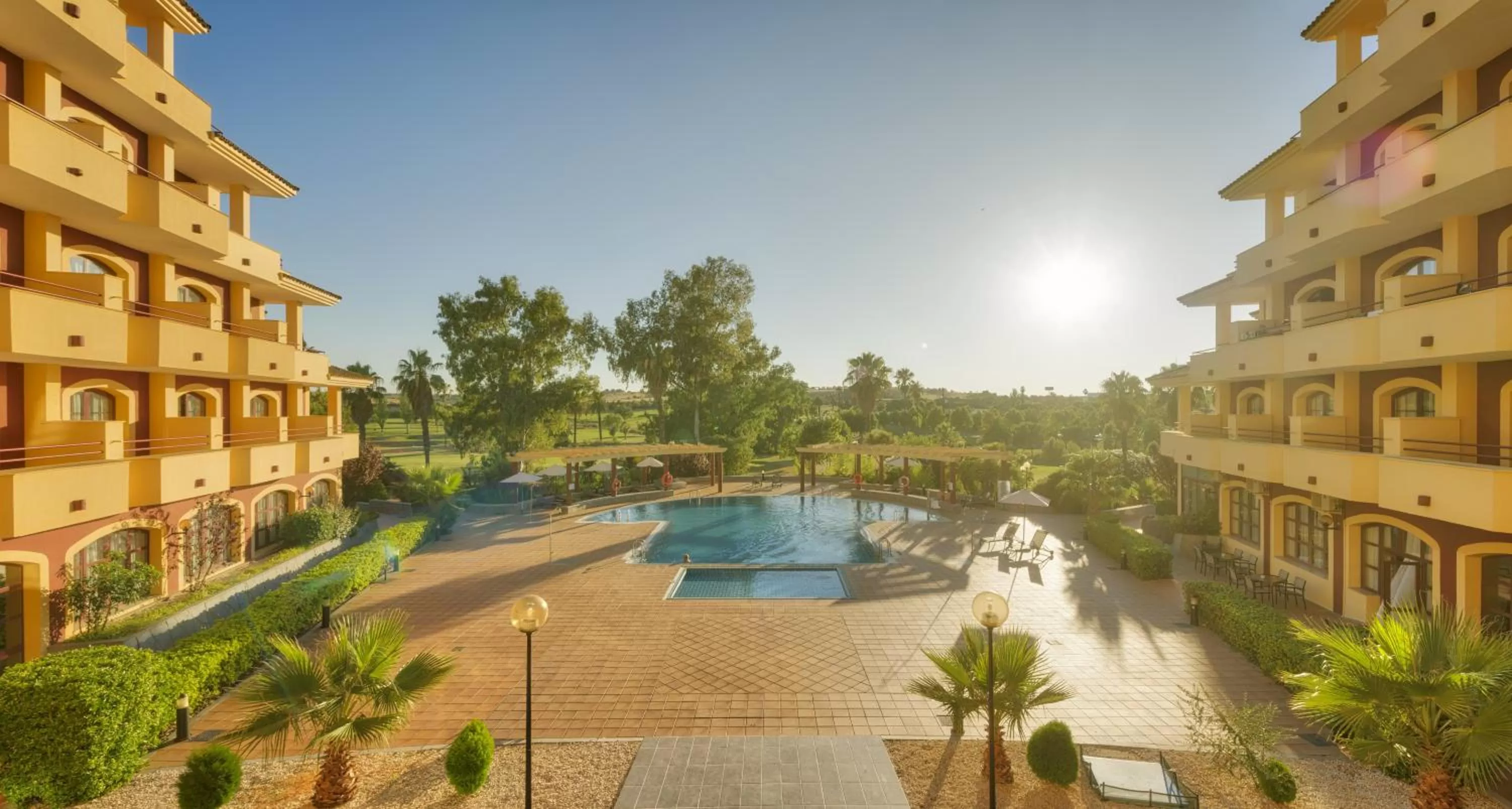 Property building in Ilunion Golf Badajoz