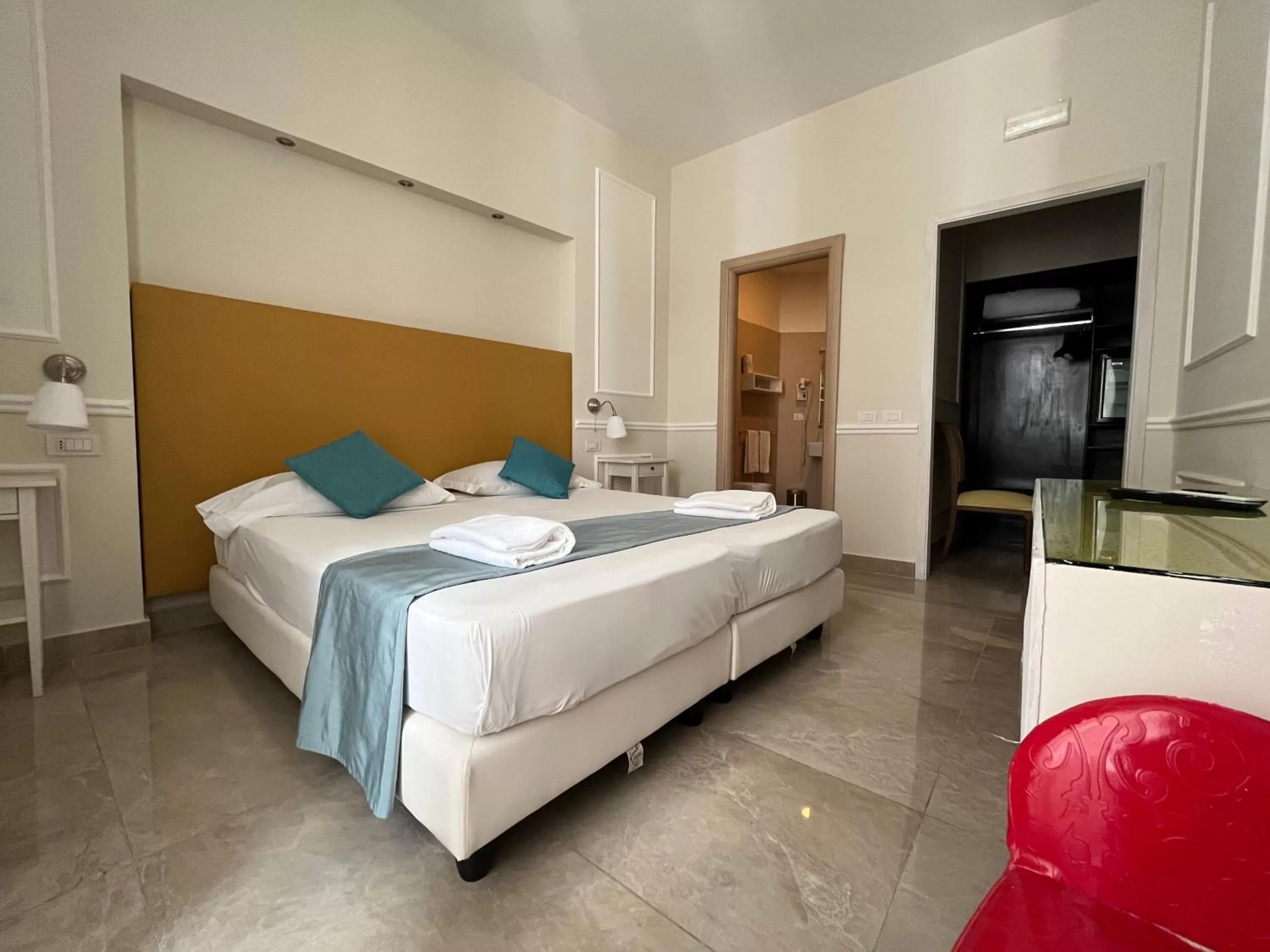 Bed in Napolit'amo Hotel Principe