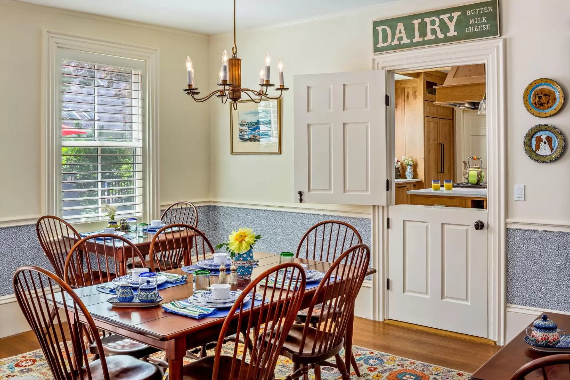 Dining area in Abigail's Inn