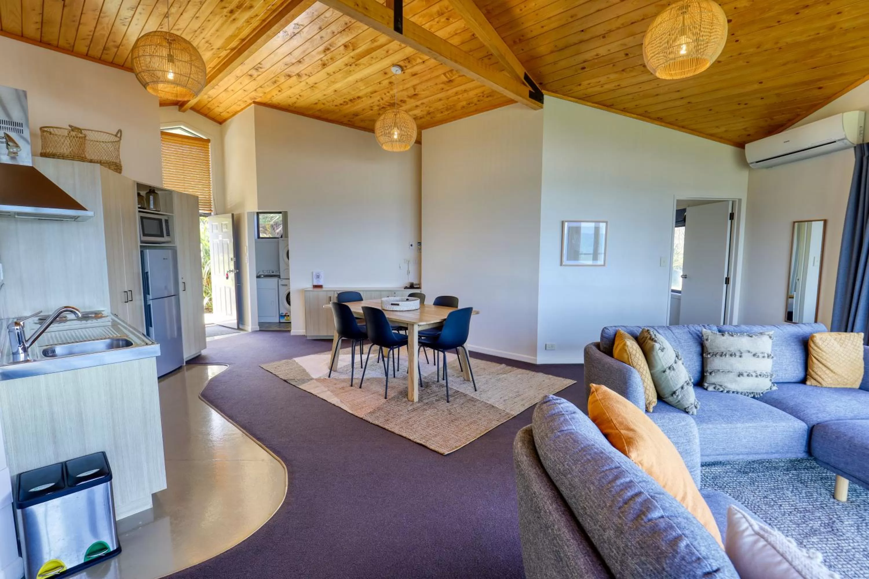 Dining area in Castaways Resort