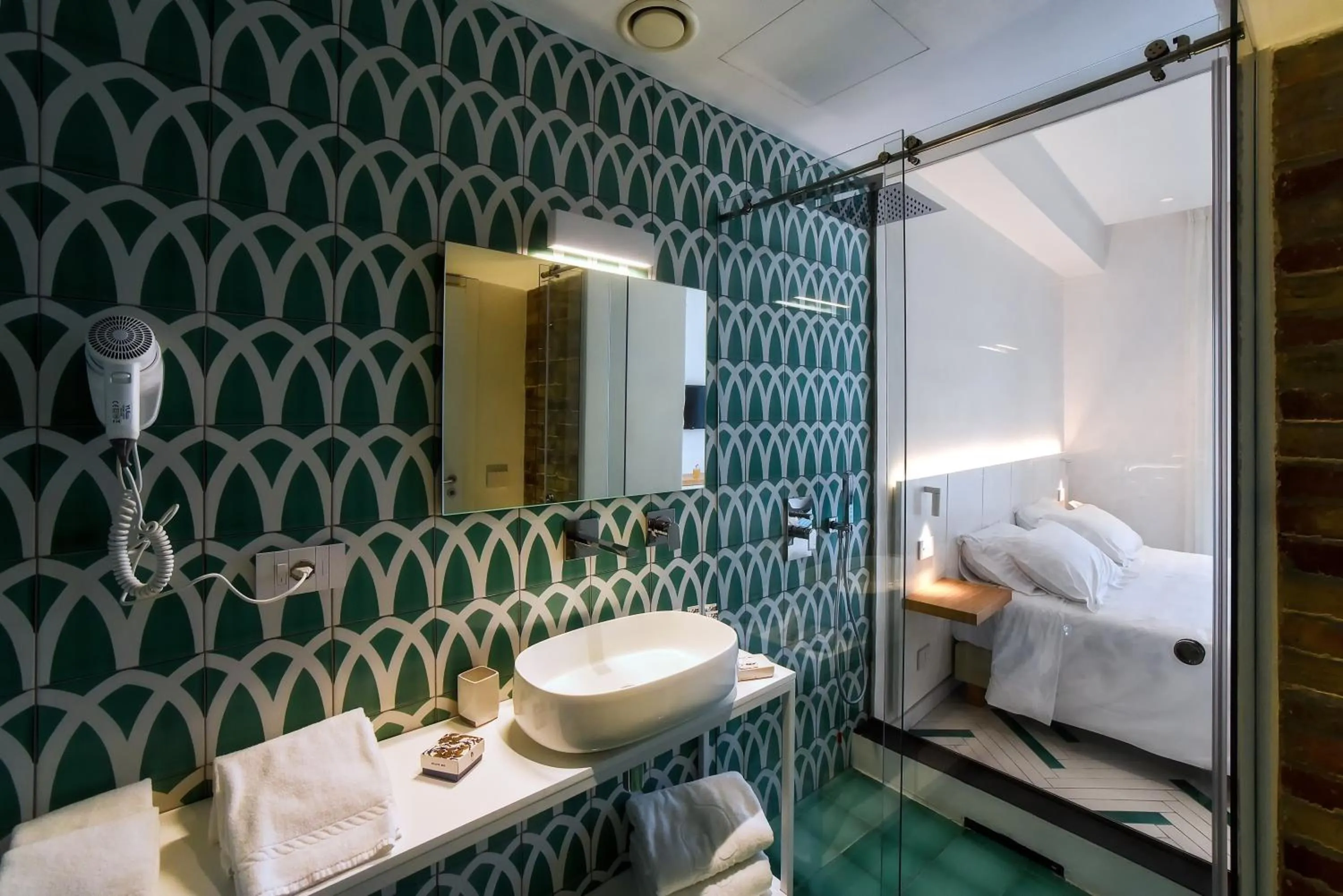 Bathroom in Hotel Graal