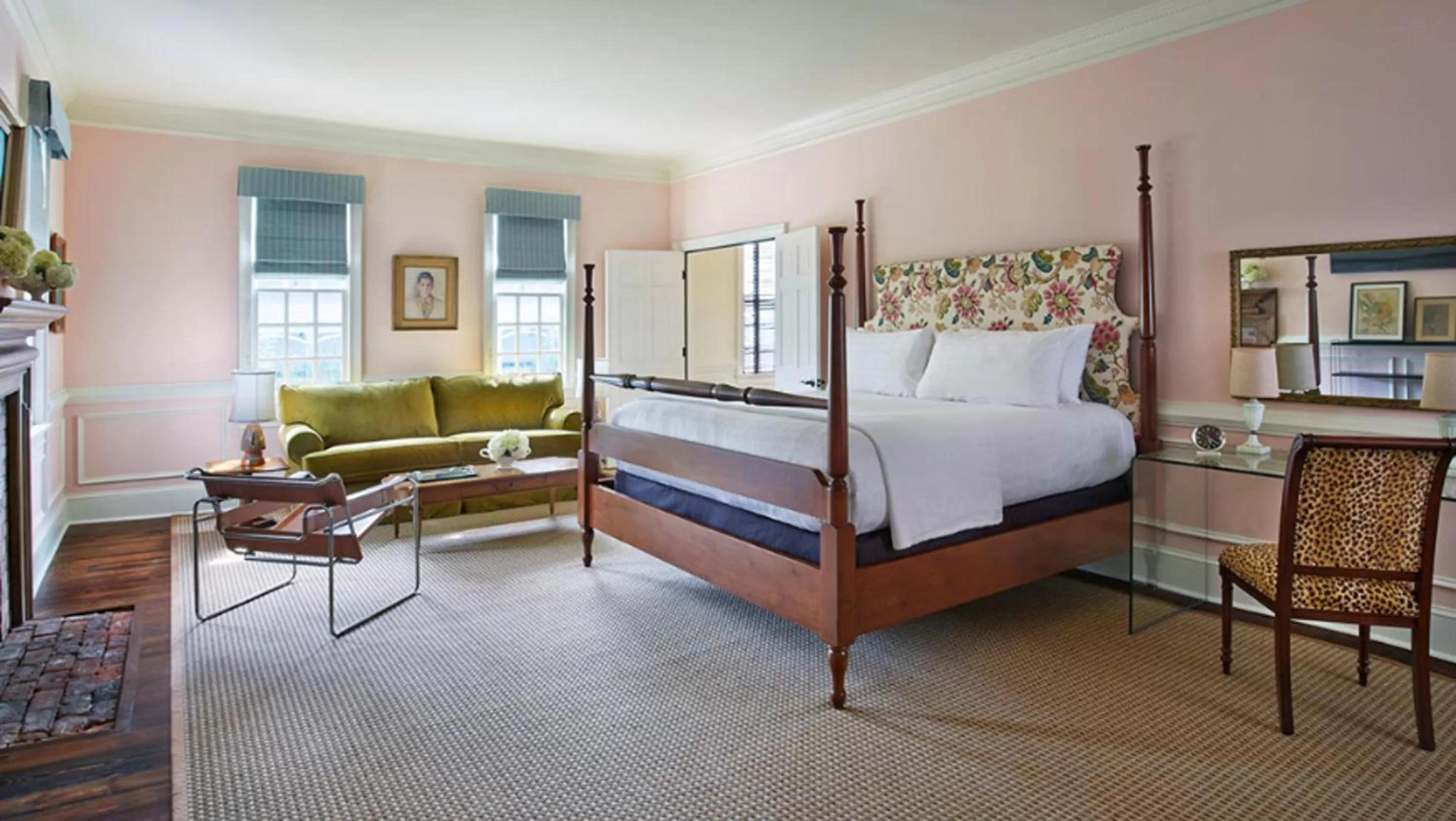 Bedroom, Bed in Graduate Athens