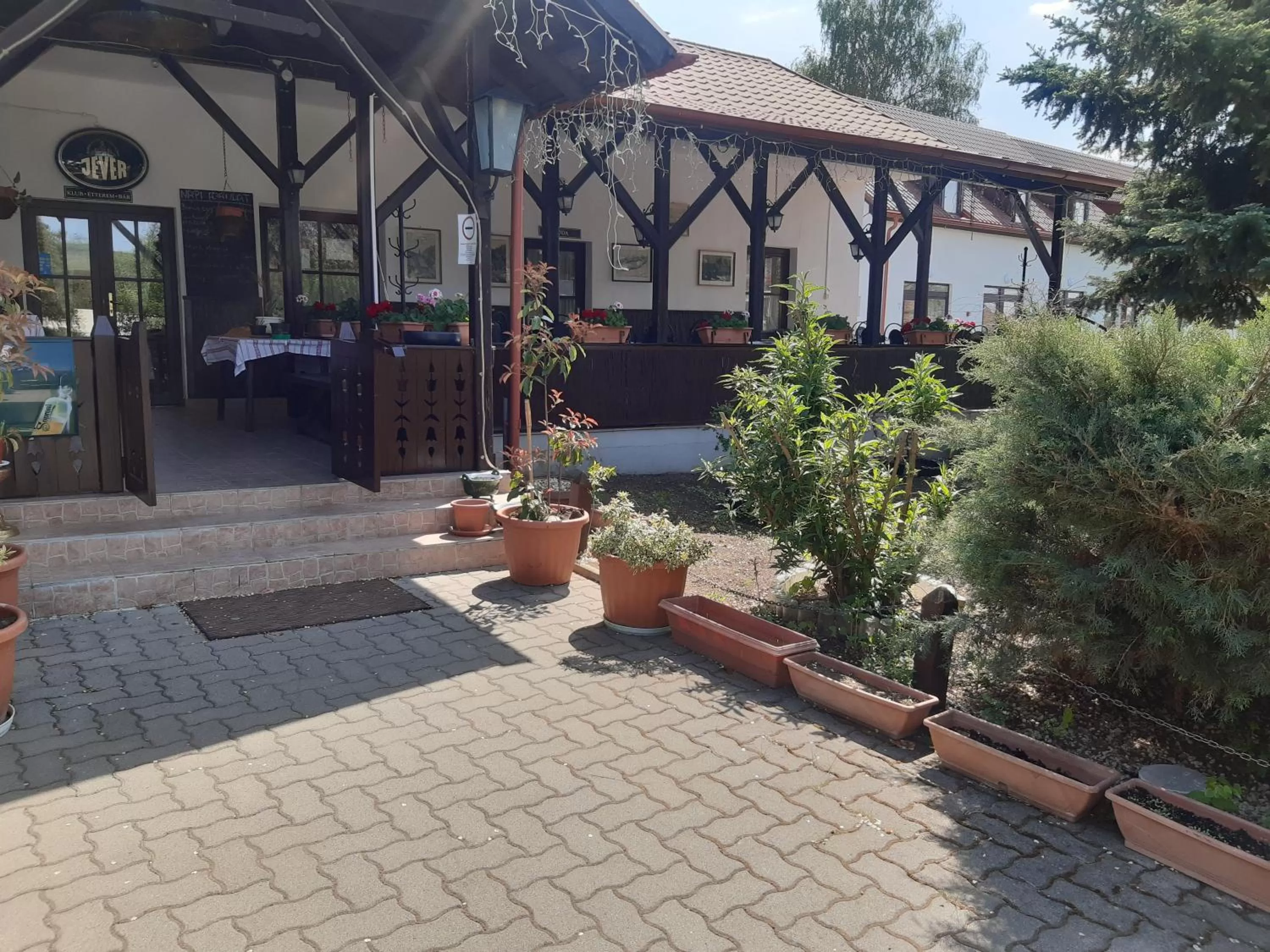 Restaurant/places to eat in Mátyus Udvarház Kengyel Fogadó Eger