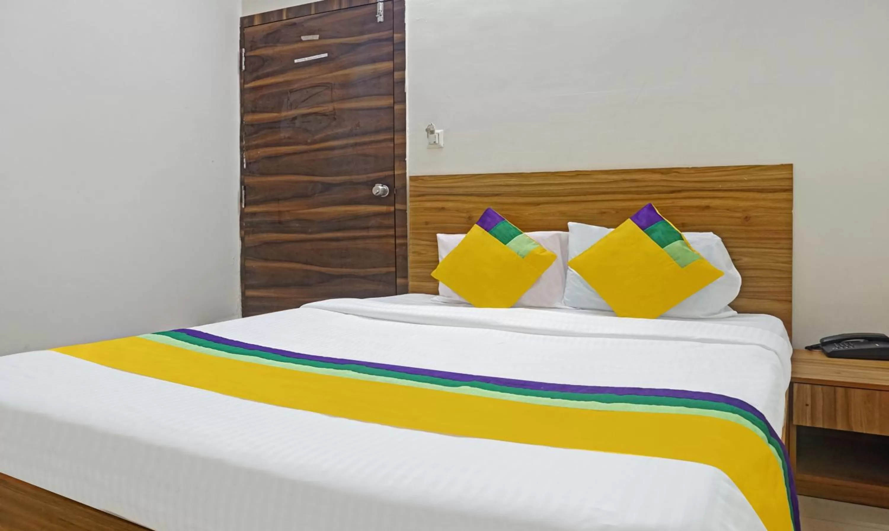 Bedroom, Bed in Itsy Hotels AY Plus Hotels