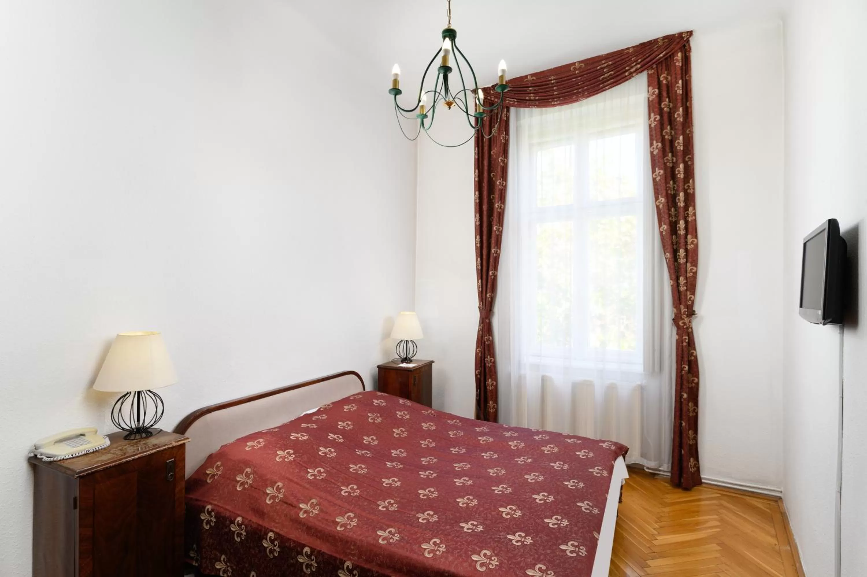 Photo of the whole room in Kalvin House Budapest