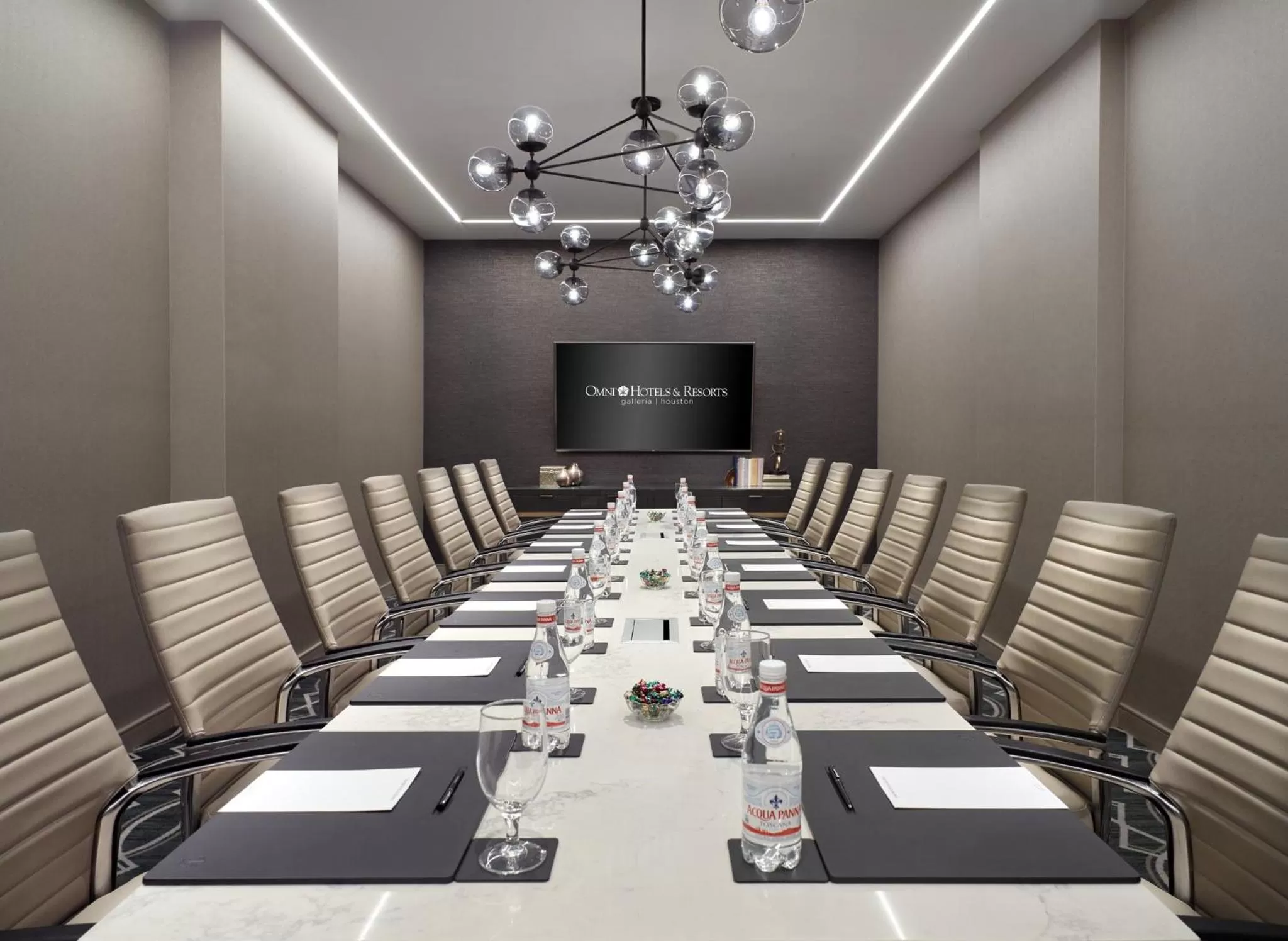 Meeting/conference room in Omni Houston Hotel