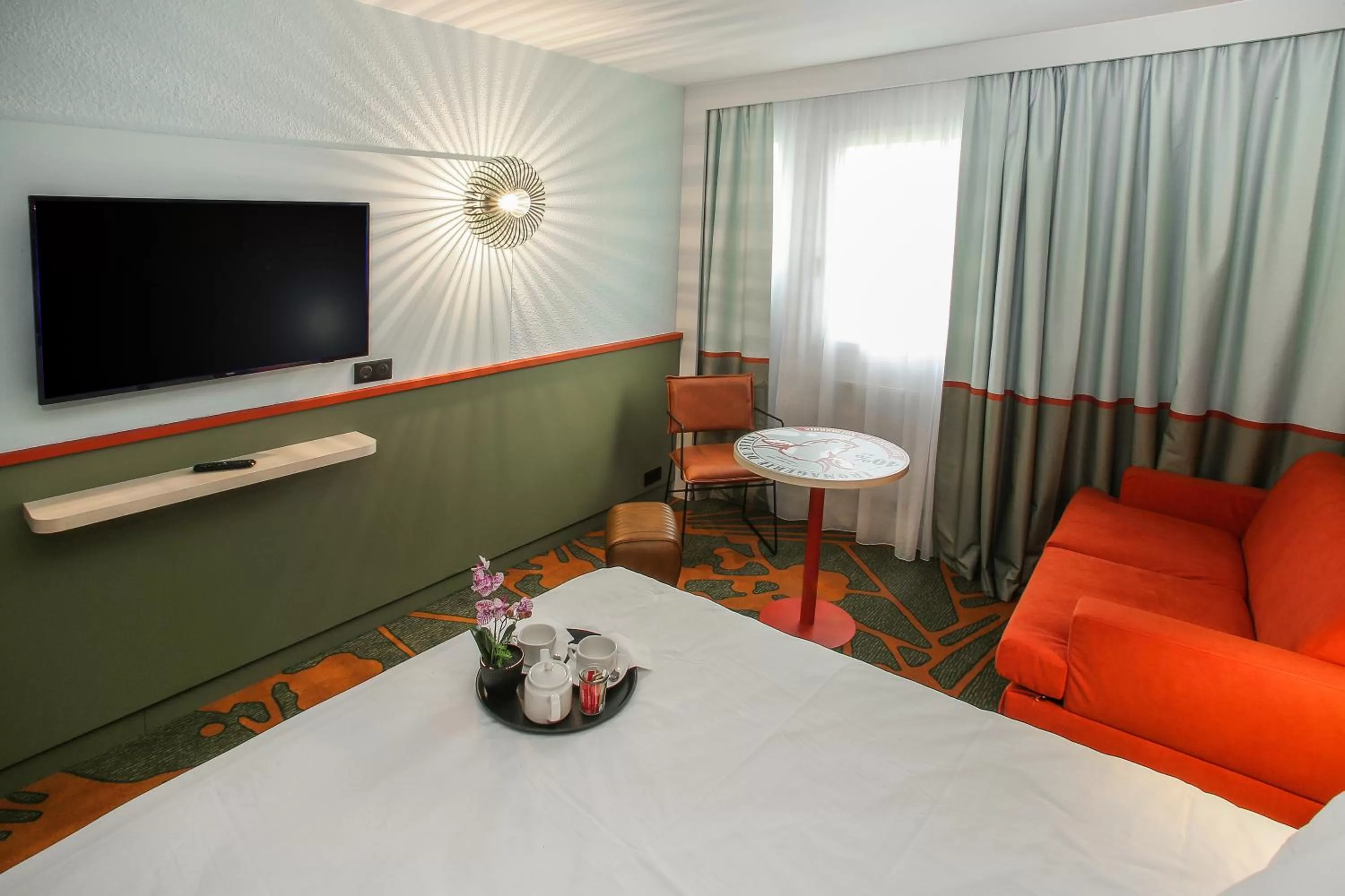 TV and multimedia, Bed in Ibis Styles Lisieux Normandie