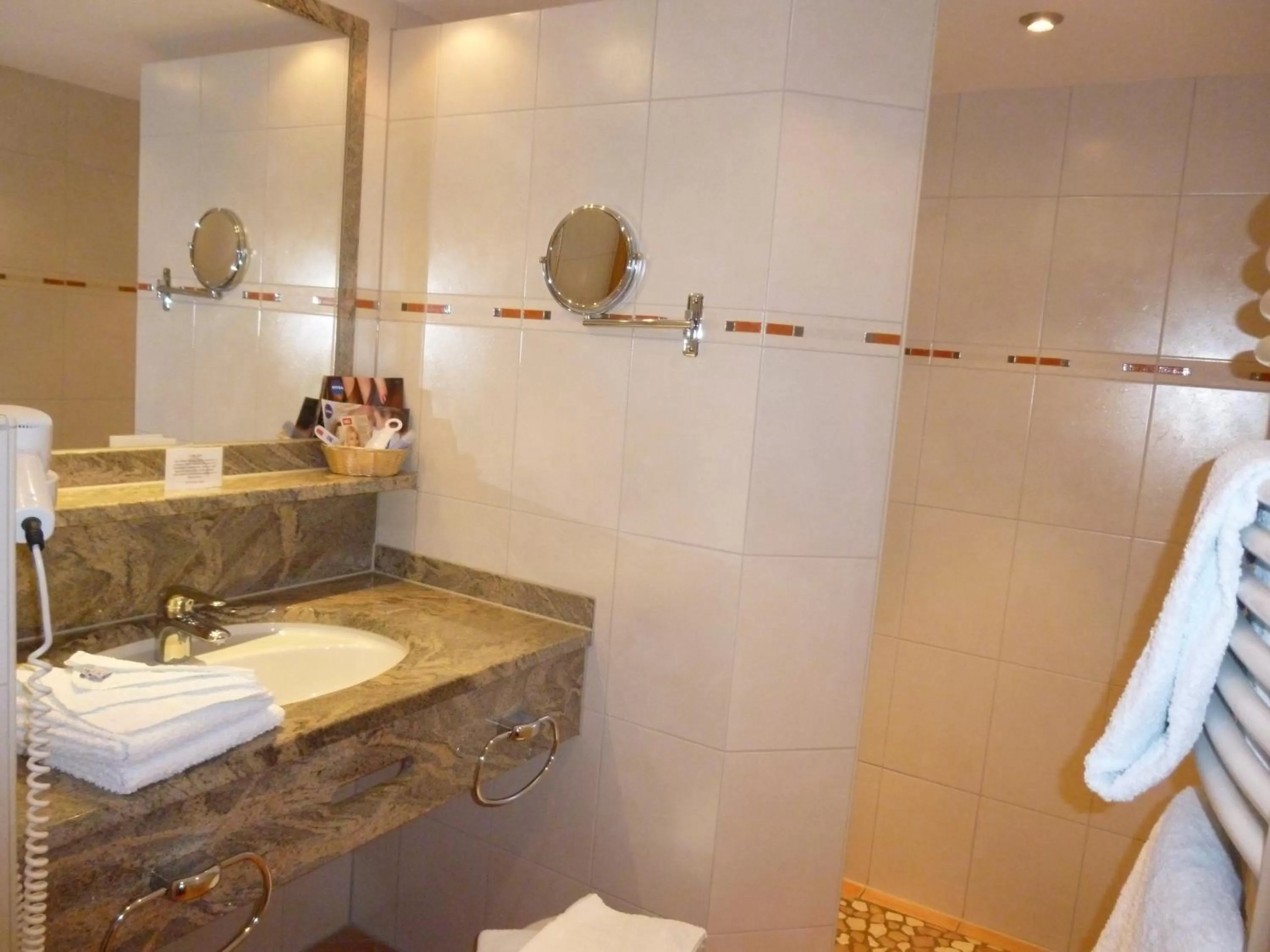 Bathroom in Hotel Schwarzwald-Gasthof Rößle