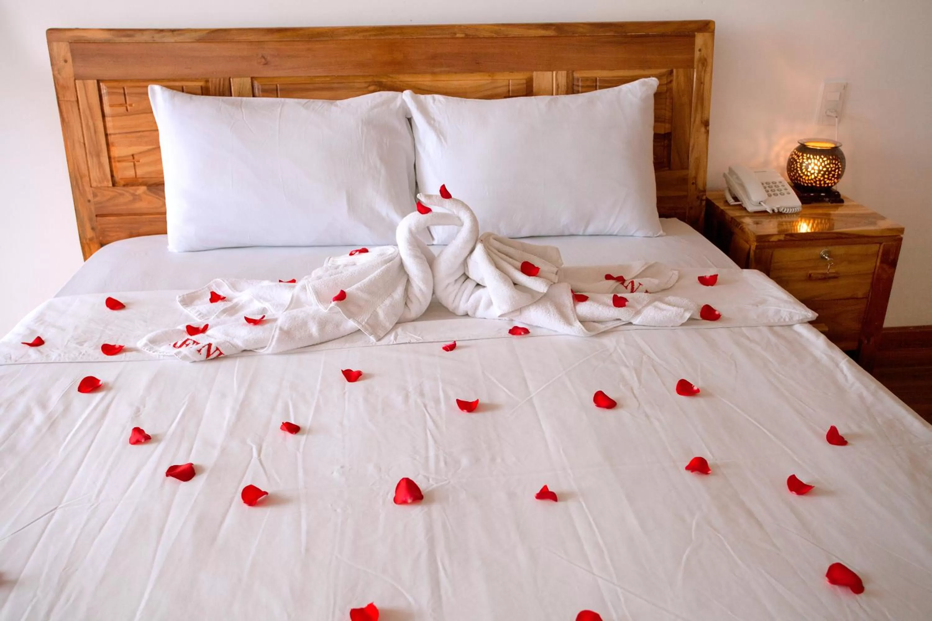 Bed in Rex Hotel & Apartment