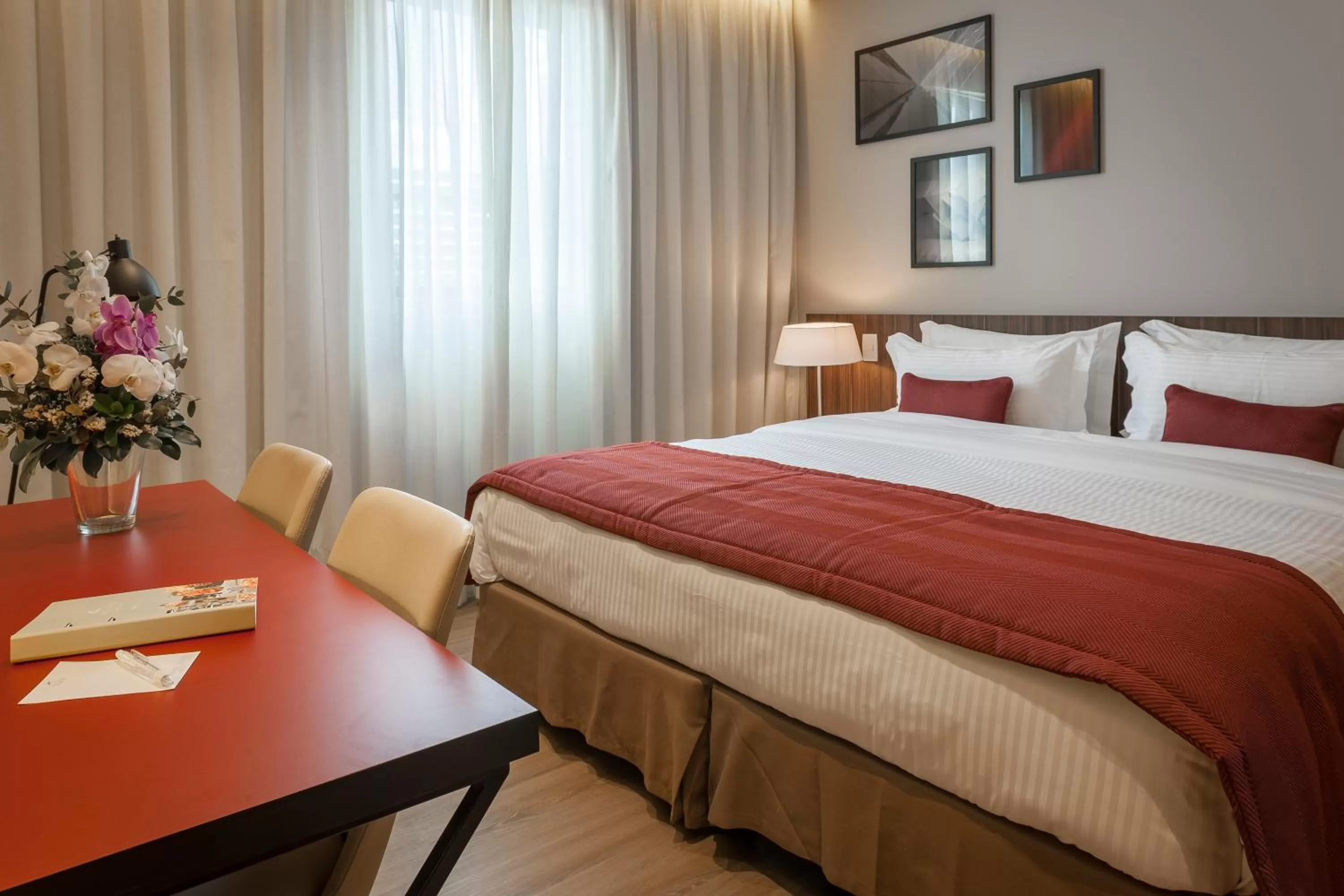 Bed in Royal Palm Tower Indaiatuba