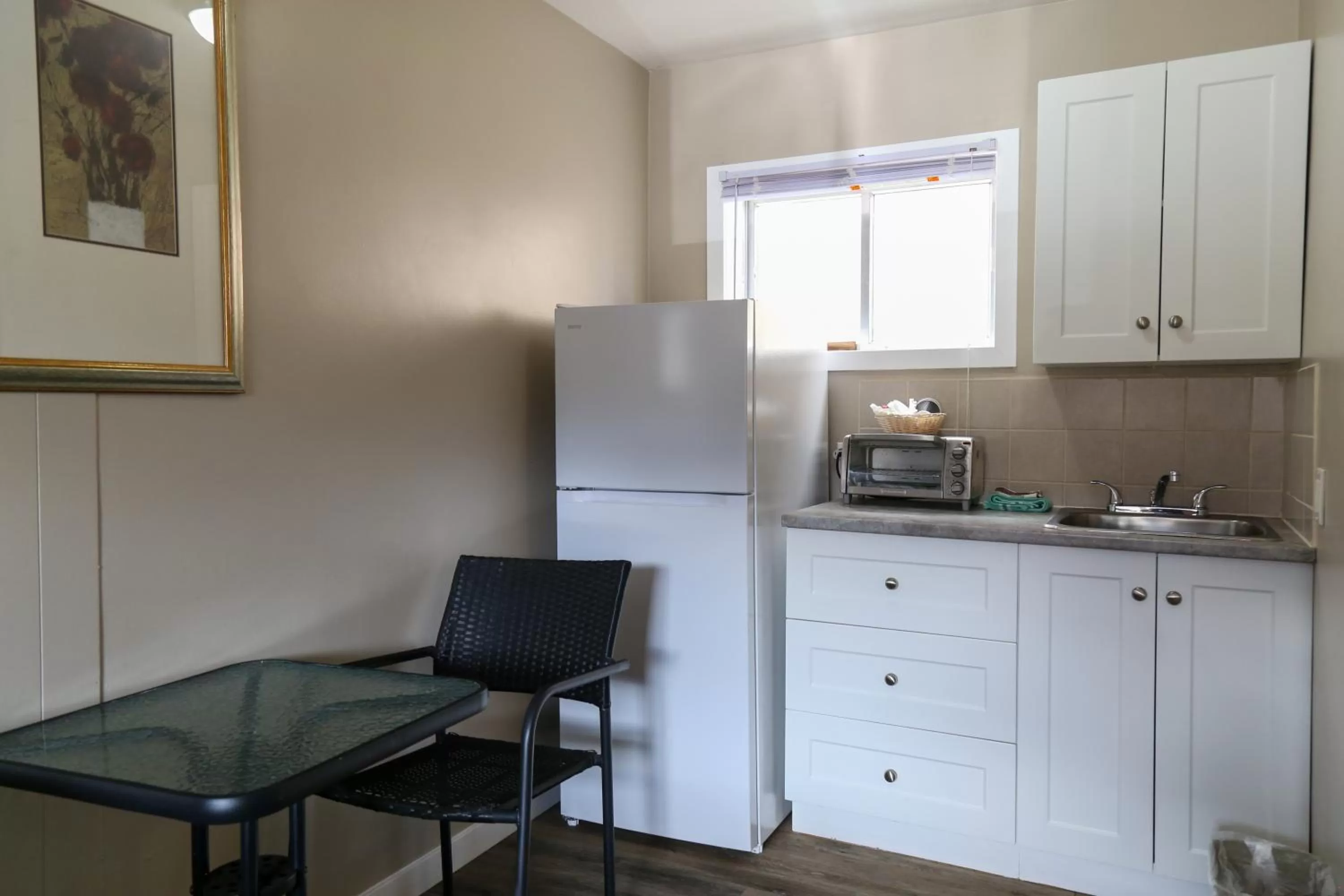 Kitchen or kitchenette in Richter Pass Beach Resort