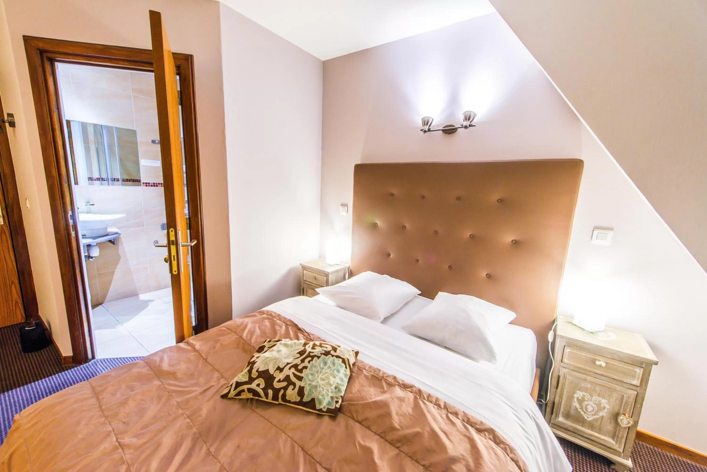 Bed in Hôtel Au Lion