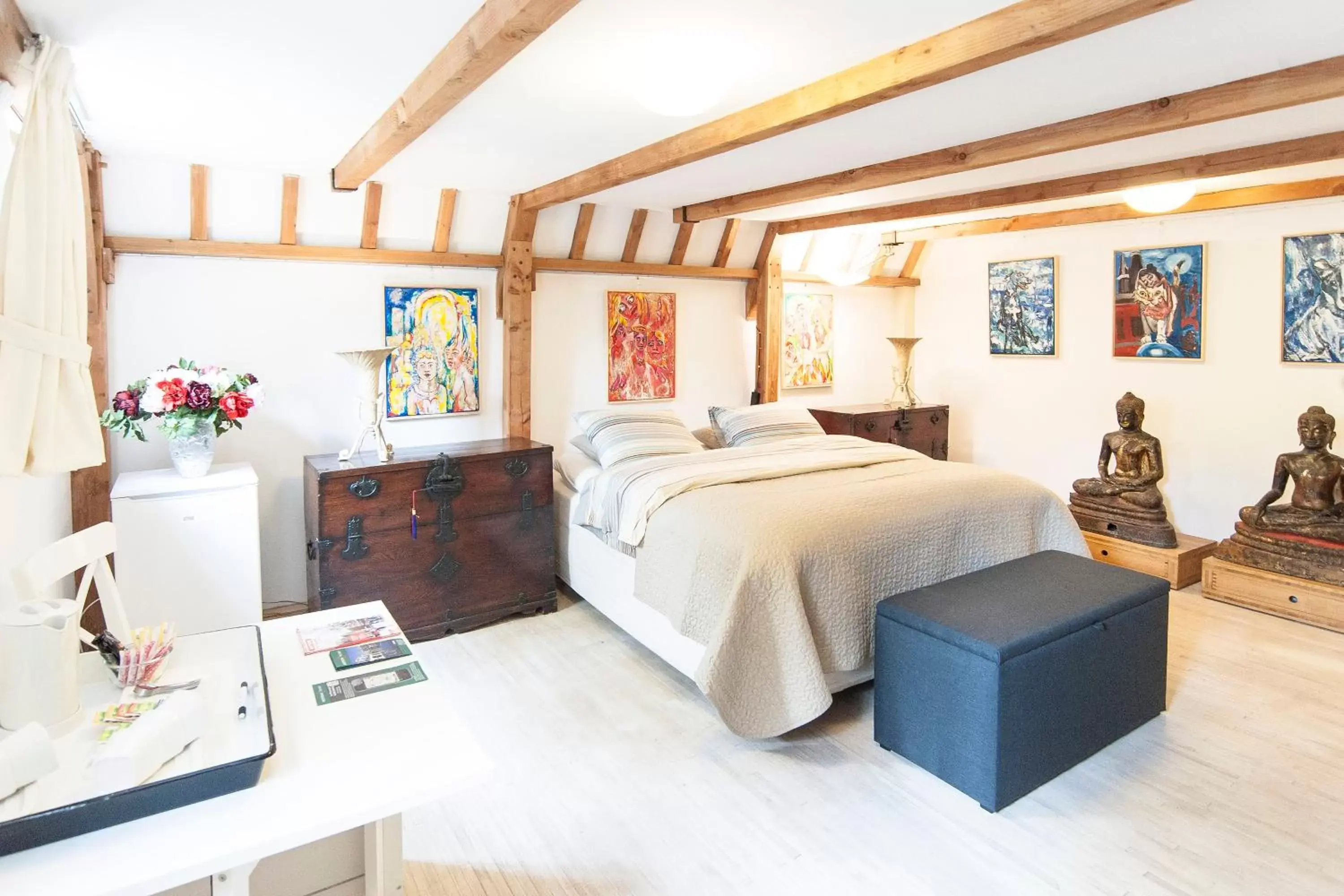 Bed & Breakfast of Art Bed & Breakfast of Art