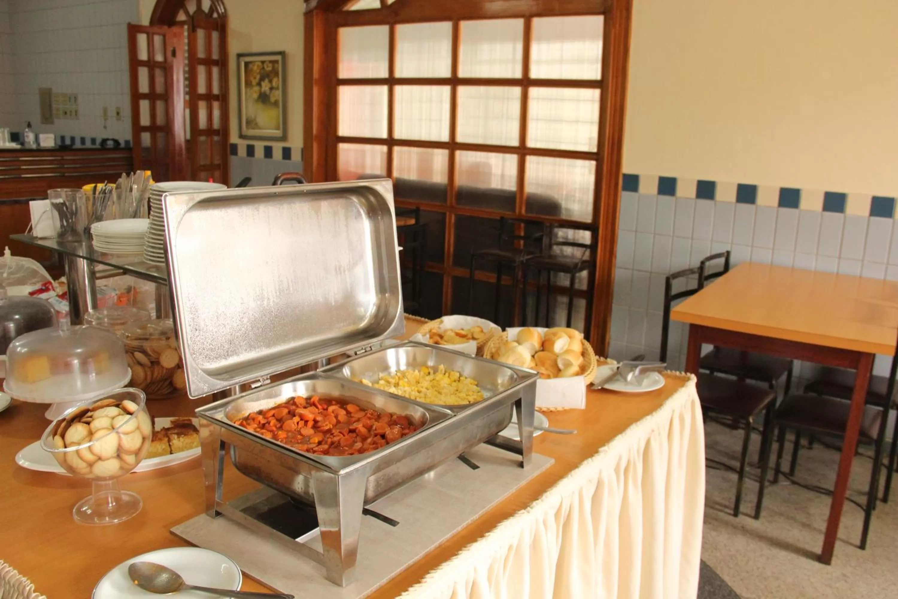 Breakfast in Hotel Líder - By UP Hotel