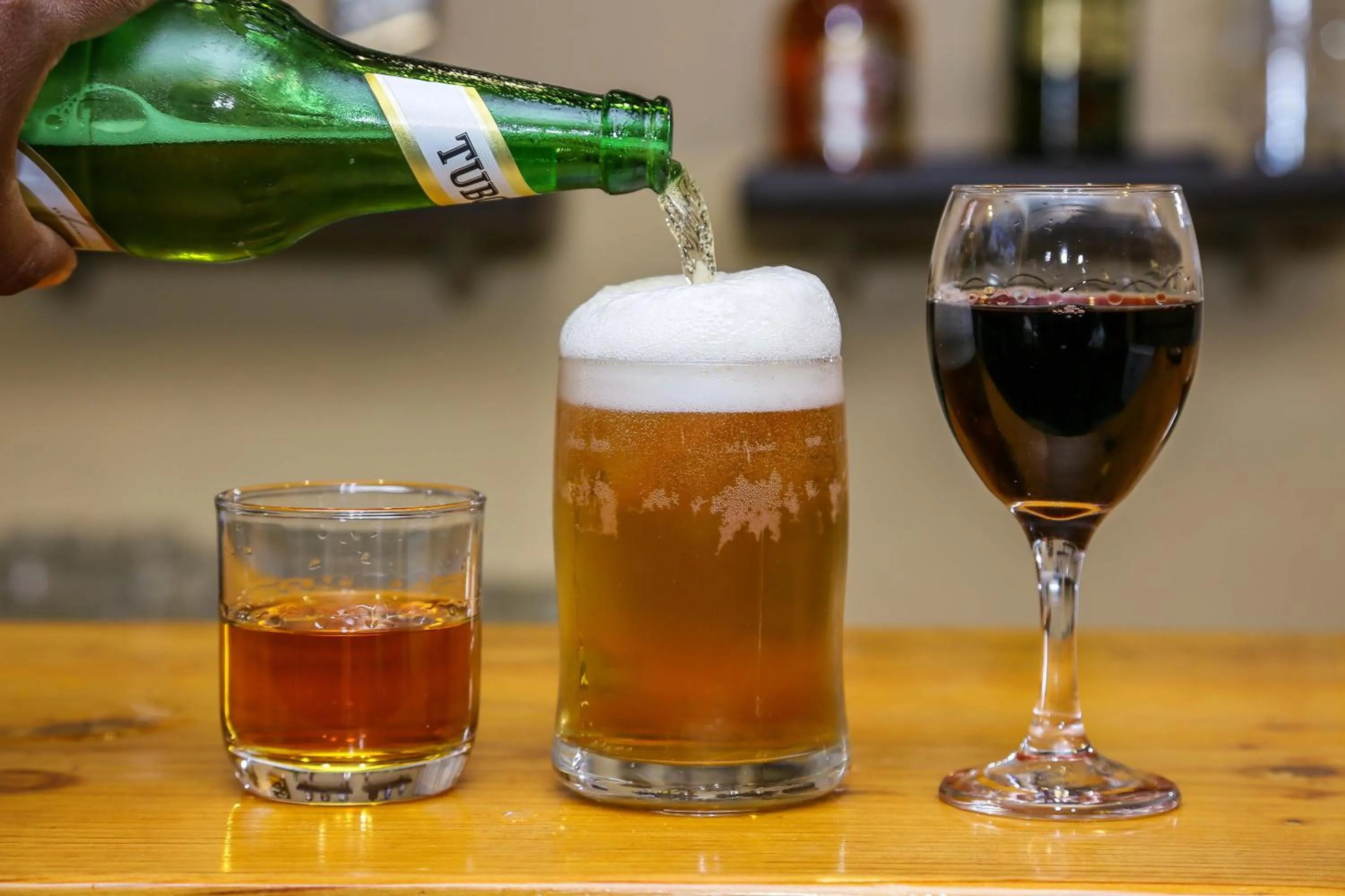 Alcoholic drinks in Hotel Silver Oaks Inn