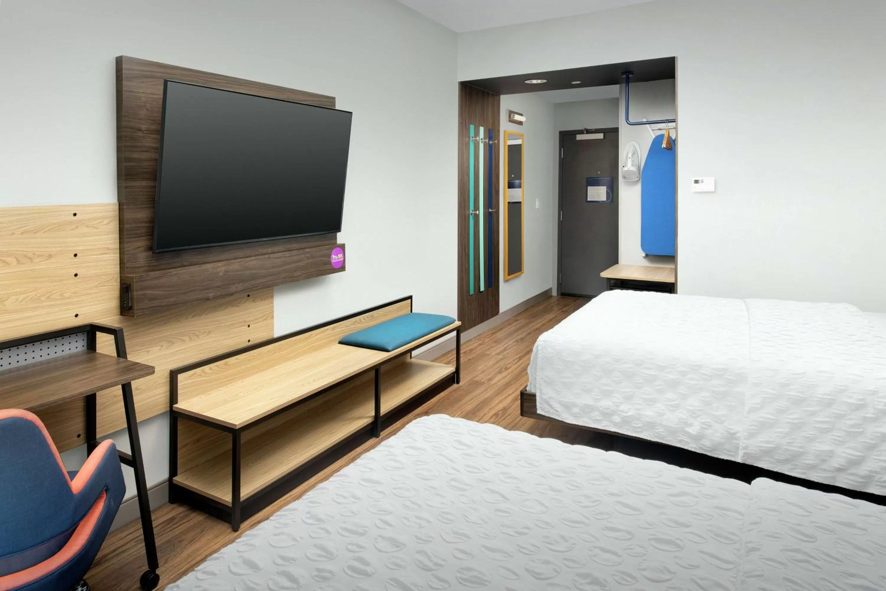 Bedroom, Bed in Tru By Hilton Lubbock Southwest