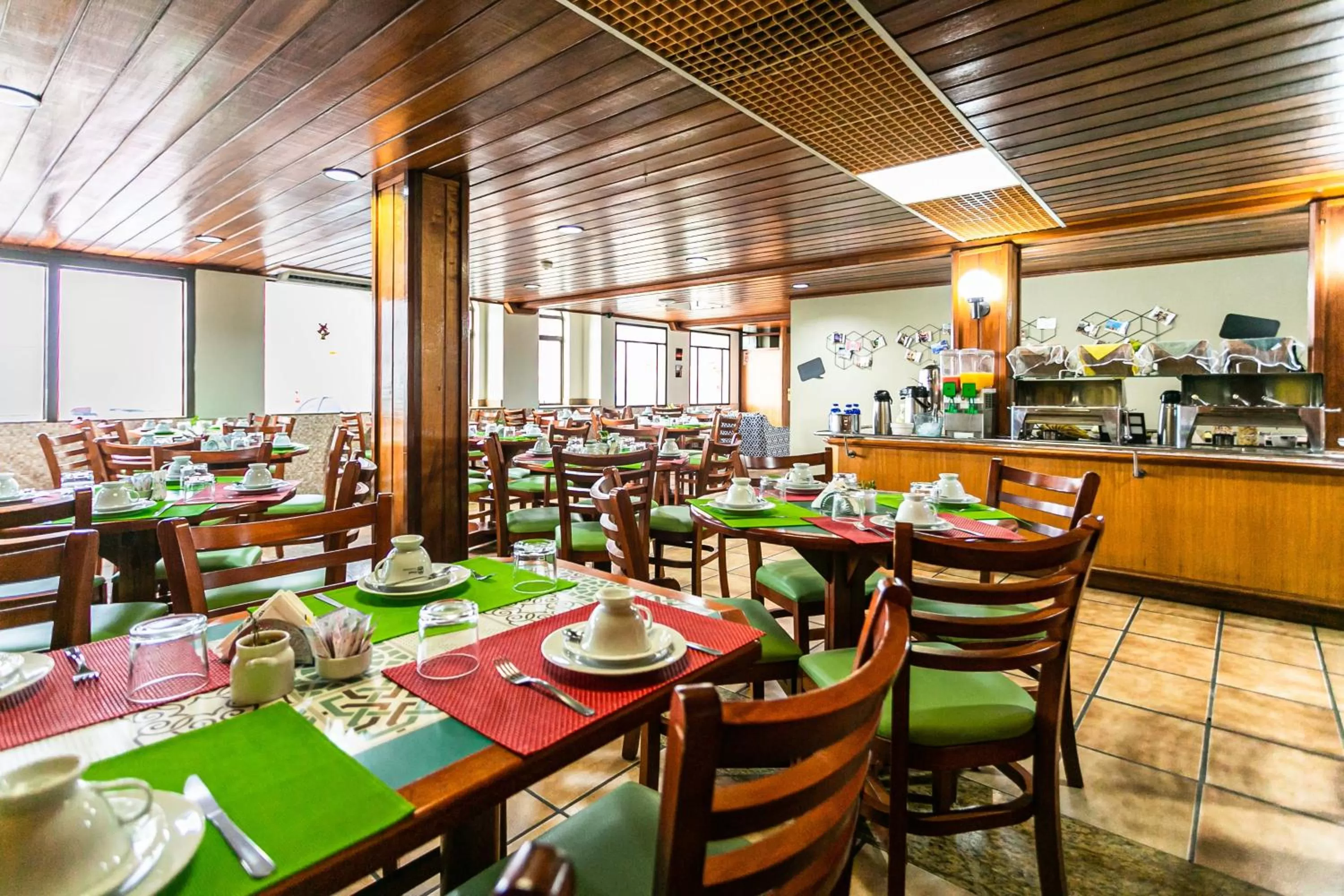 Restaurant/places to eat in Hotel Verdemar