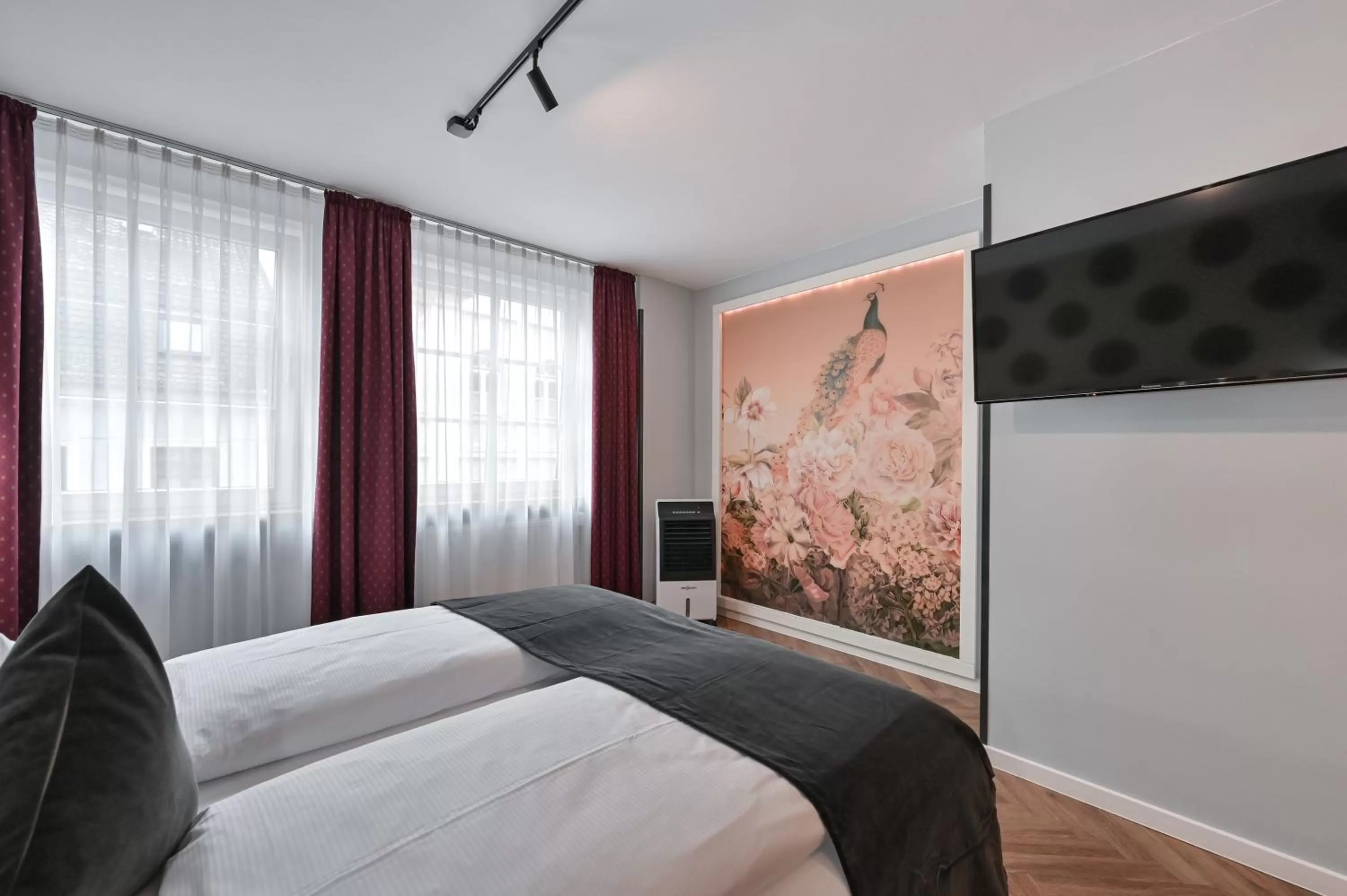 Photo of the whole room, Bed in Hotel Sonne