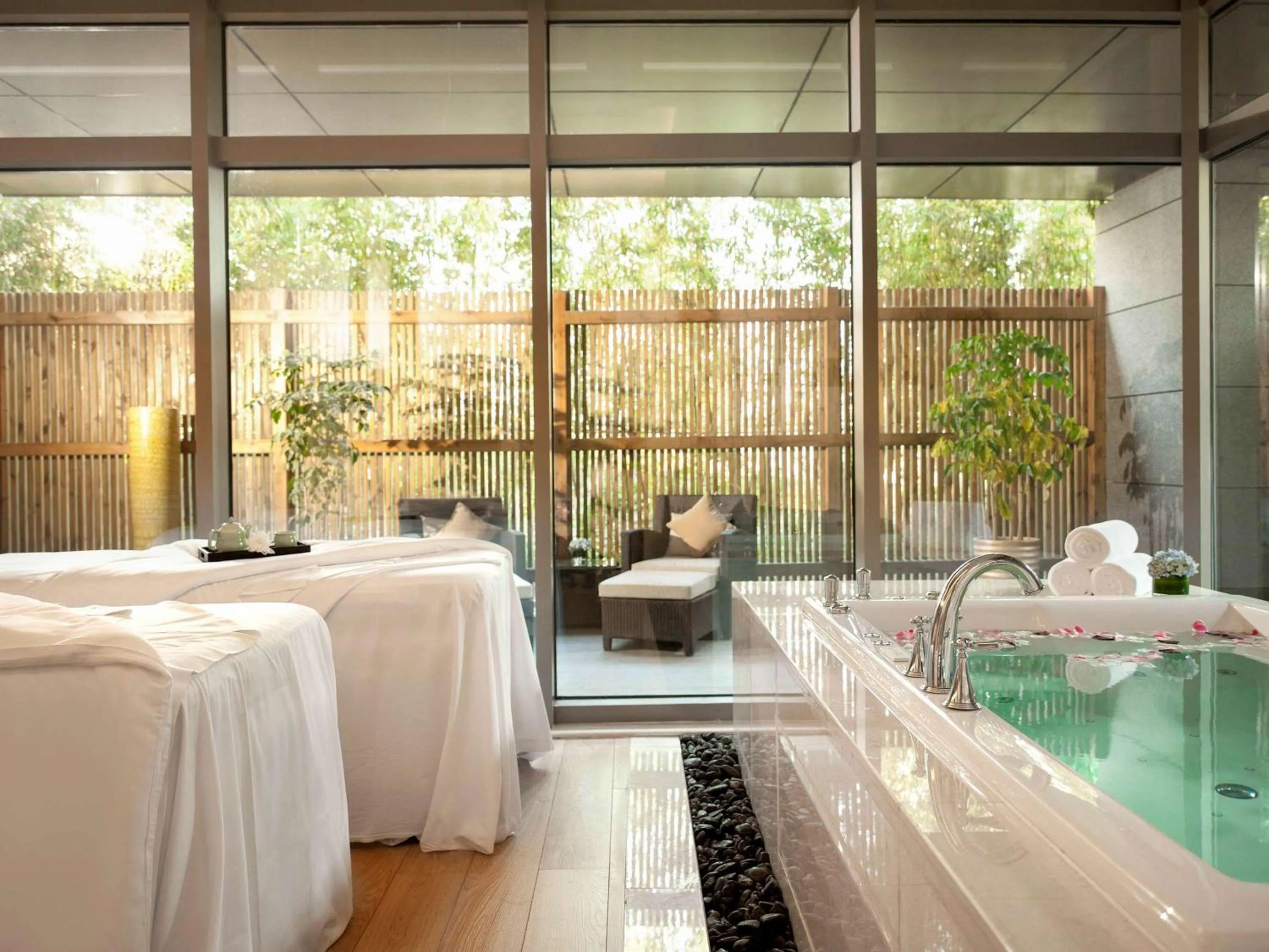 Activities, Bed in Fairmont Yangcheng Lake