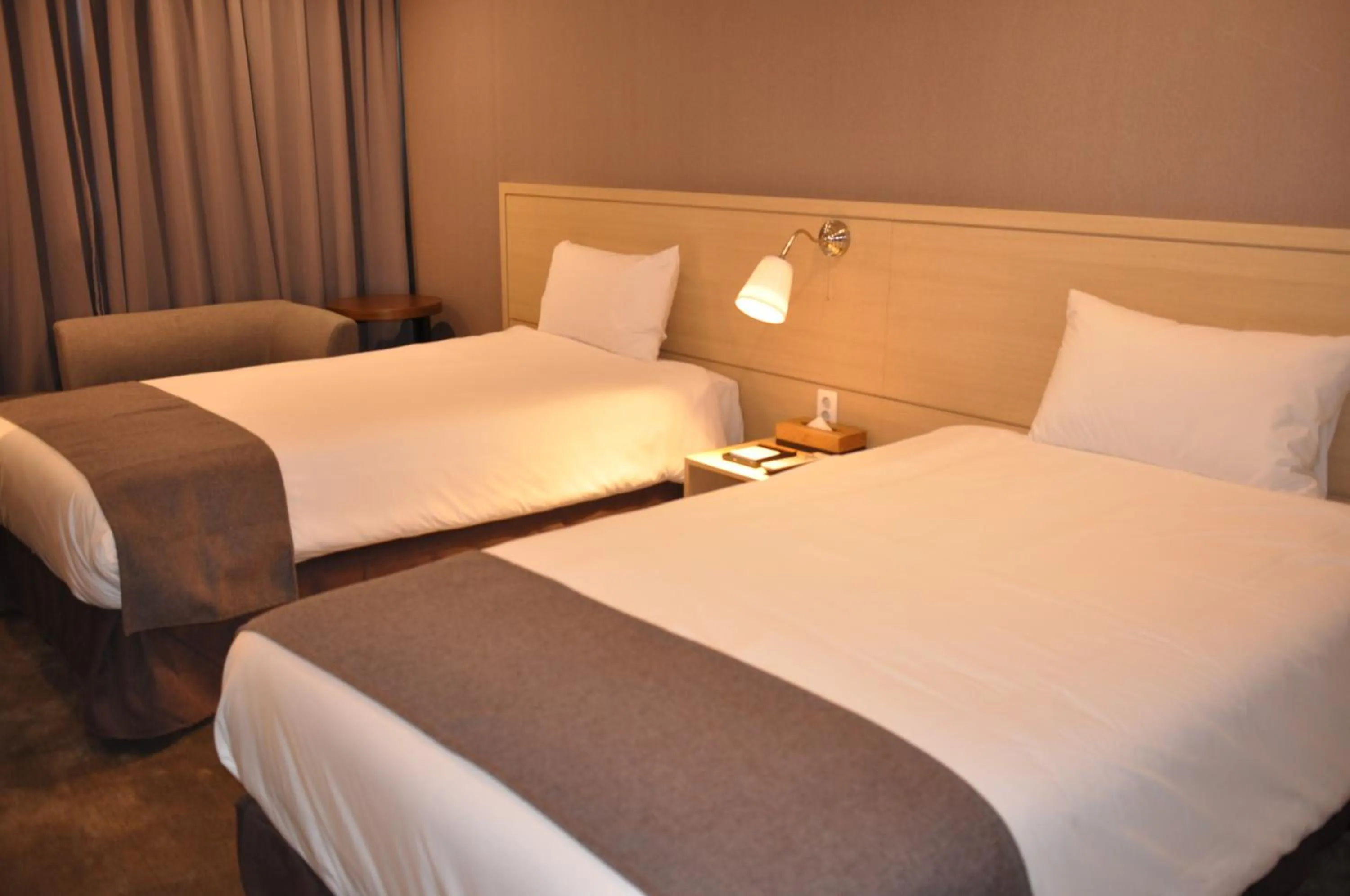 Bedroom, Bed in Hotel Shalom Jeju