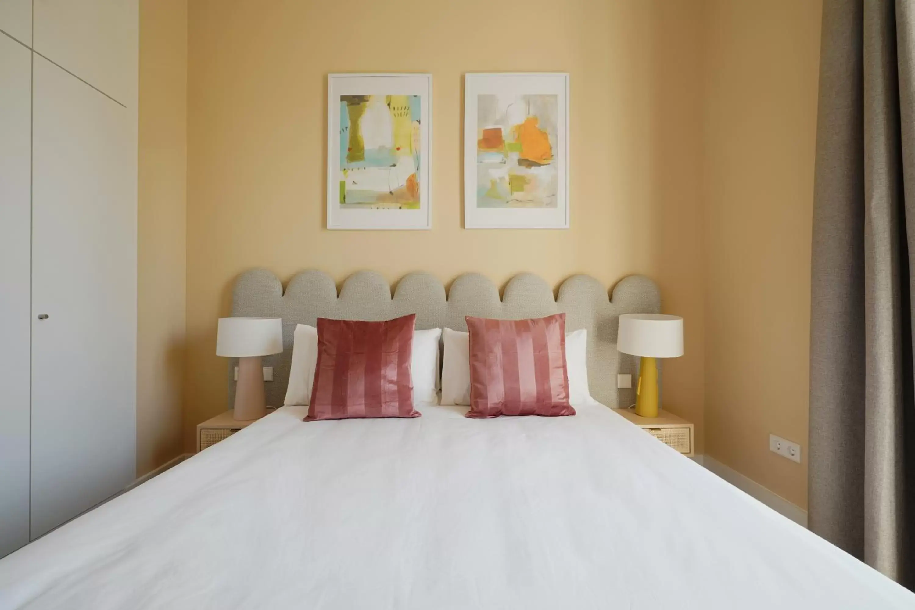 3 Bedroom Apartment with Balcony in Numa Seville Prestigio 3 Bedroom Apartment with Balcony in Numa Seville Prestigio